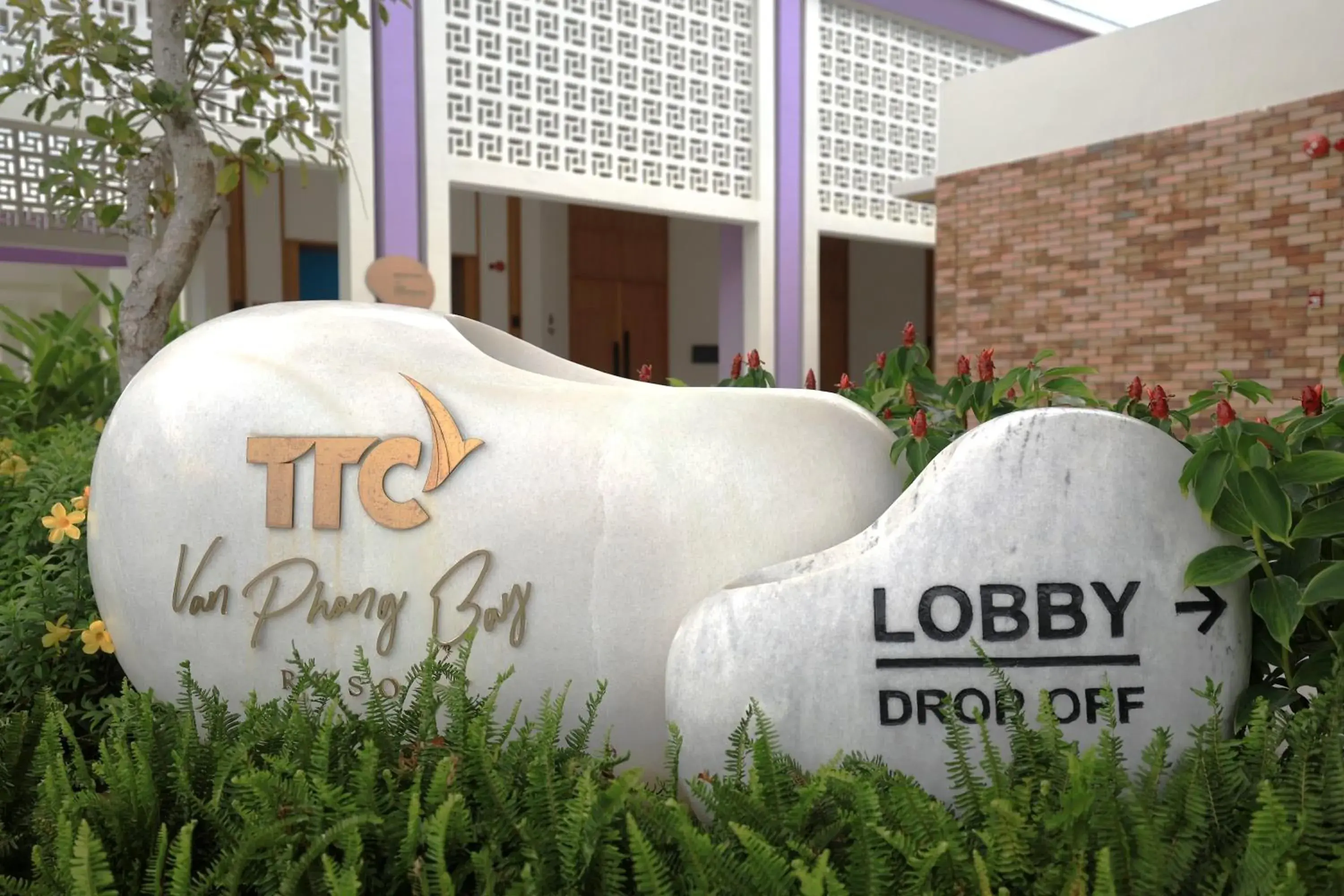 Facade/entrance in TTC Van Phong Bay Resort - Himalaya Sauna & Steam Retreat Included Facade/entrance in TTC Van Phong Bay Resort - Himalaya Sauna & Steam Retreat Included