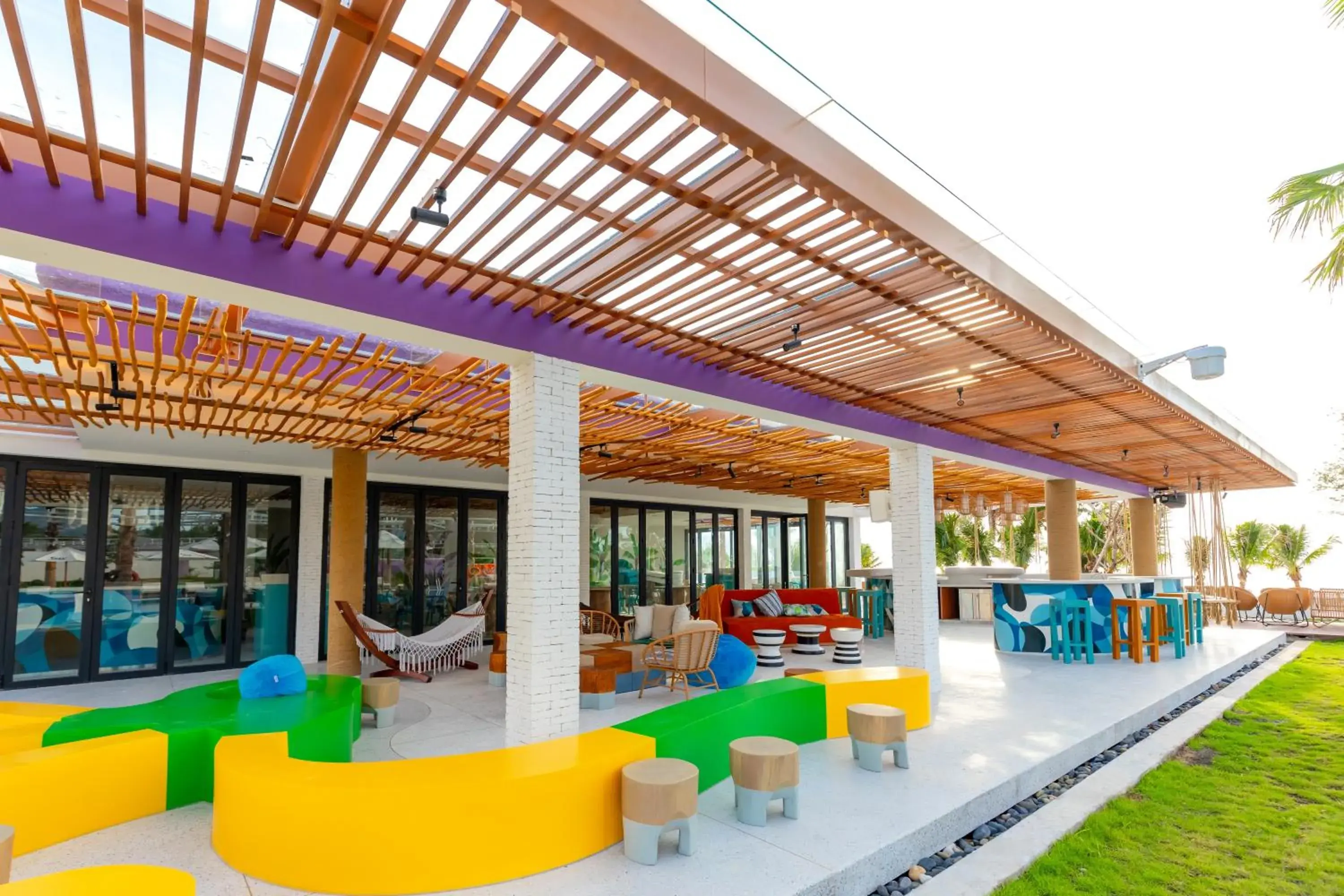 Restaurant/places to eat in TTC Van Phong Bay Resort - Himalaya Sauna & Steam Retreat Included Restaurant/places to eat in TTC Van Phong Bay Resort - Himalaya Sauna & Steam Retreat Included