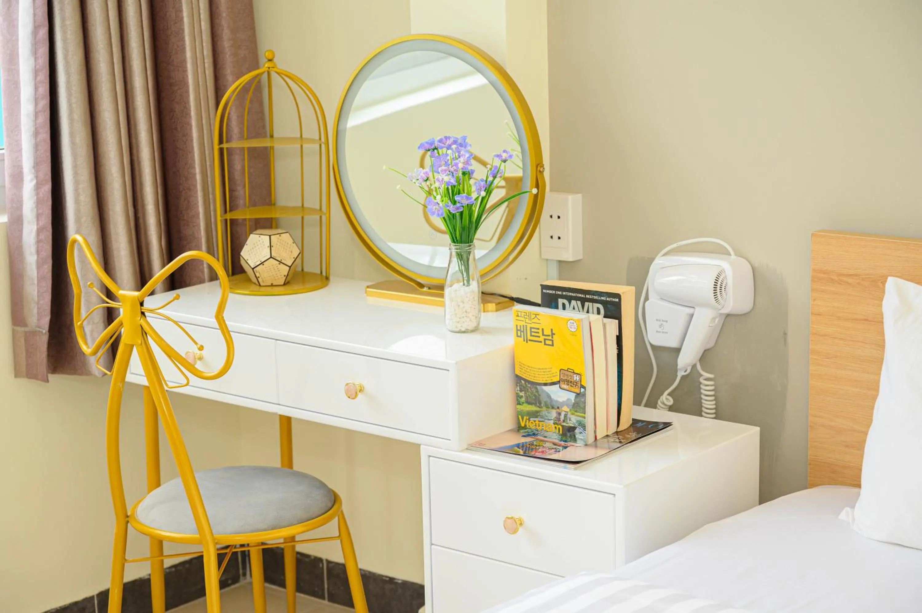 Bed in Jasmine Hotel