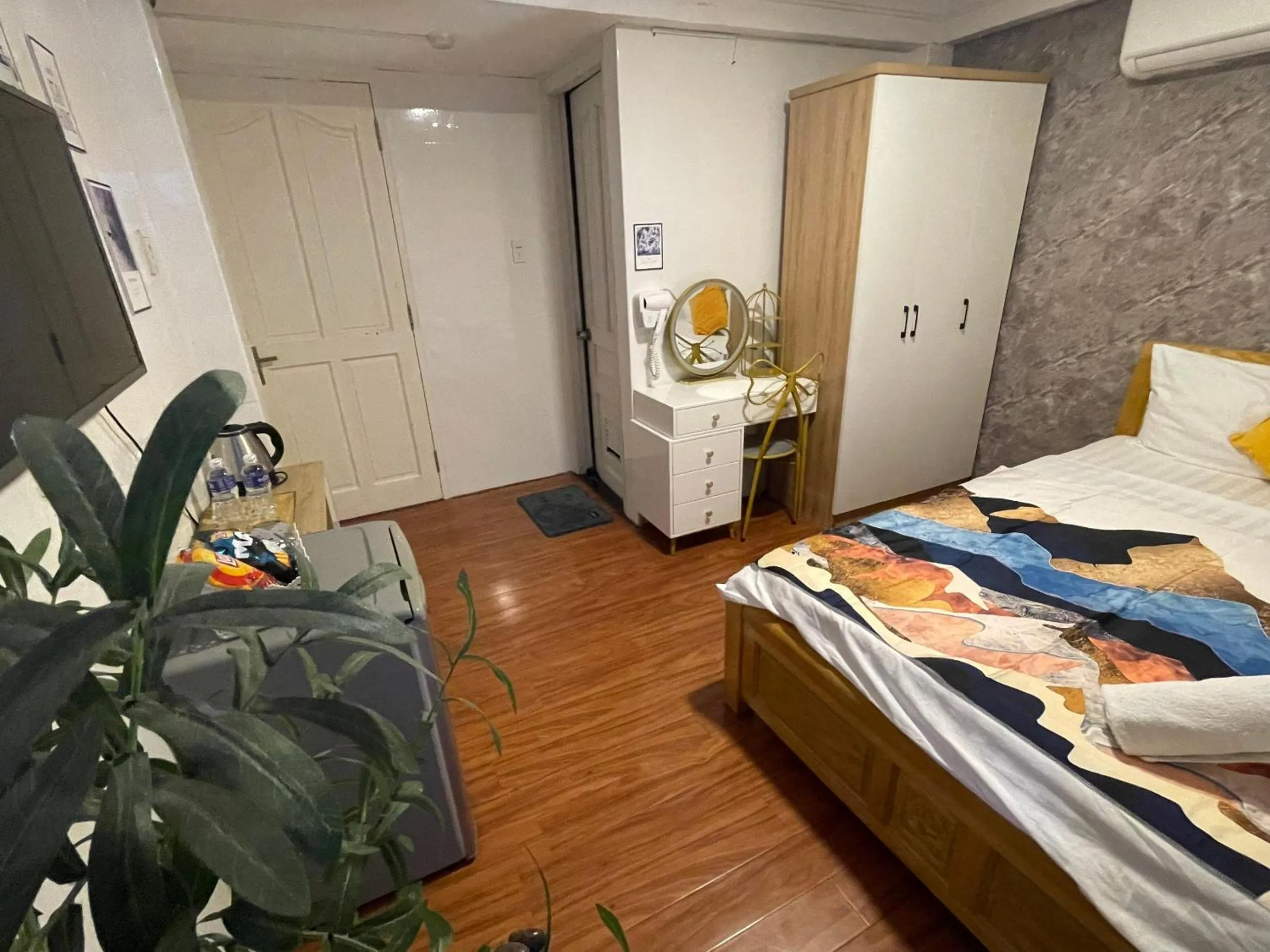 Bed in Jasmine Hotel