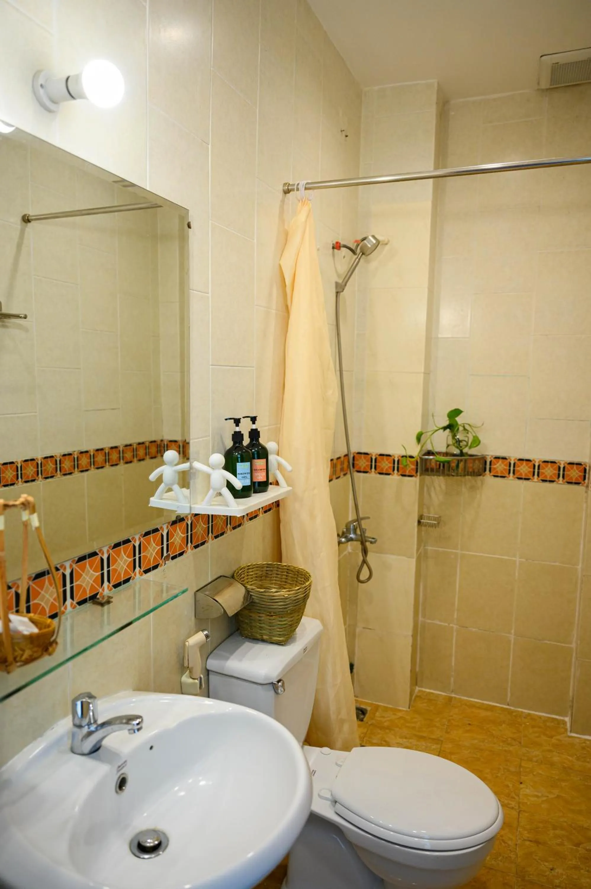 Shower in Jasmine Hotel