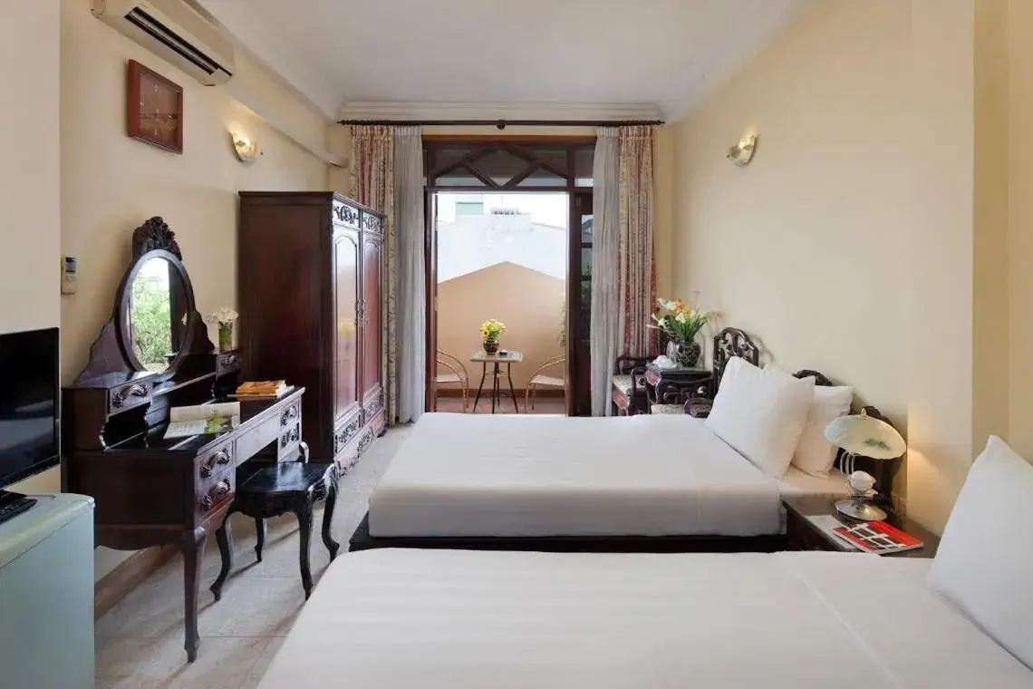 Photo of the whole room, Bed in Lucky Central Hotel & Travel Photo of the whole room, Bed in Lucky Central Hotel & Travel