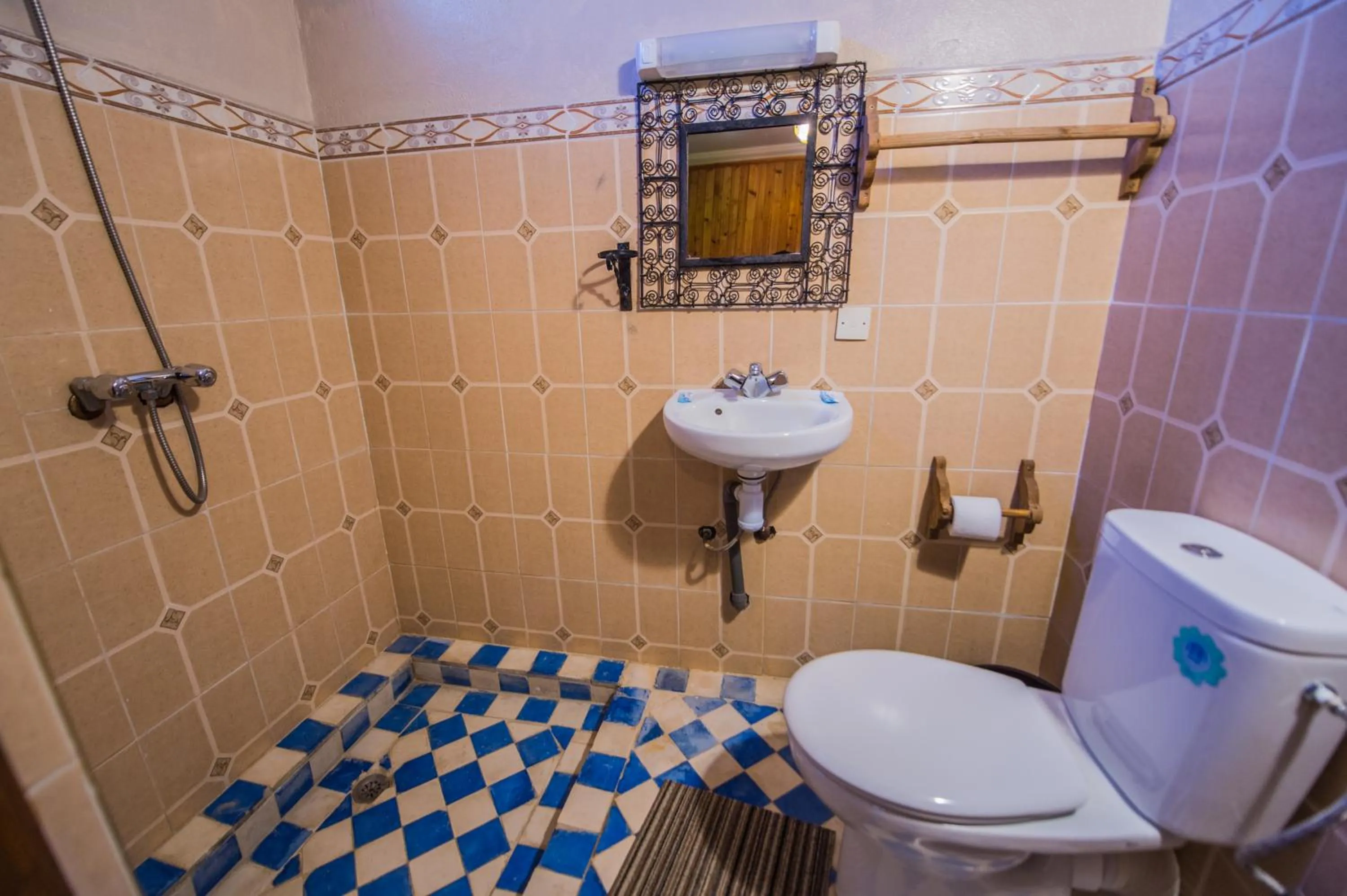 Bathroom in Dar Adrar