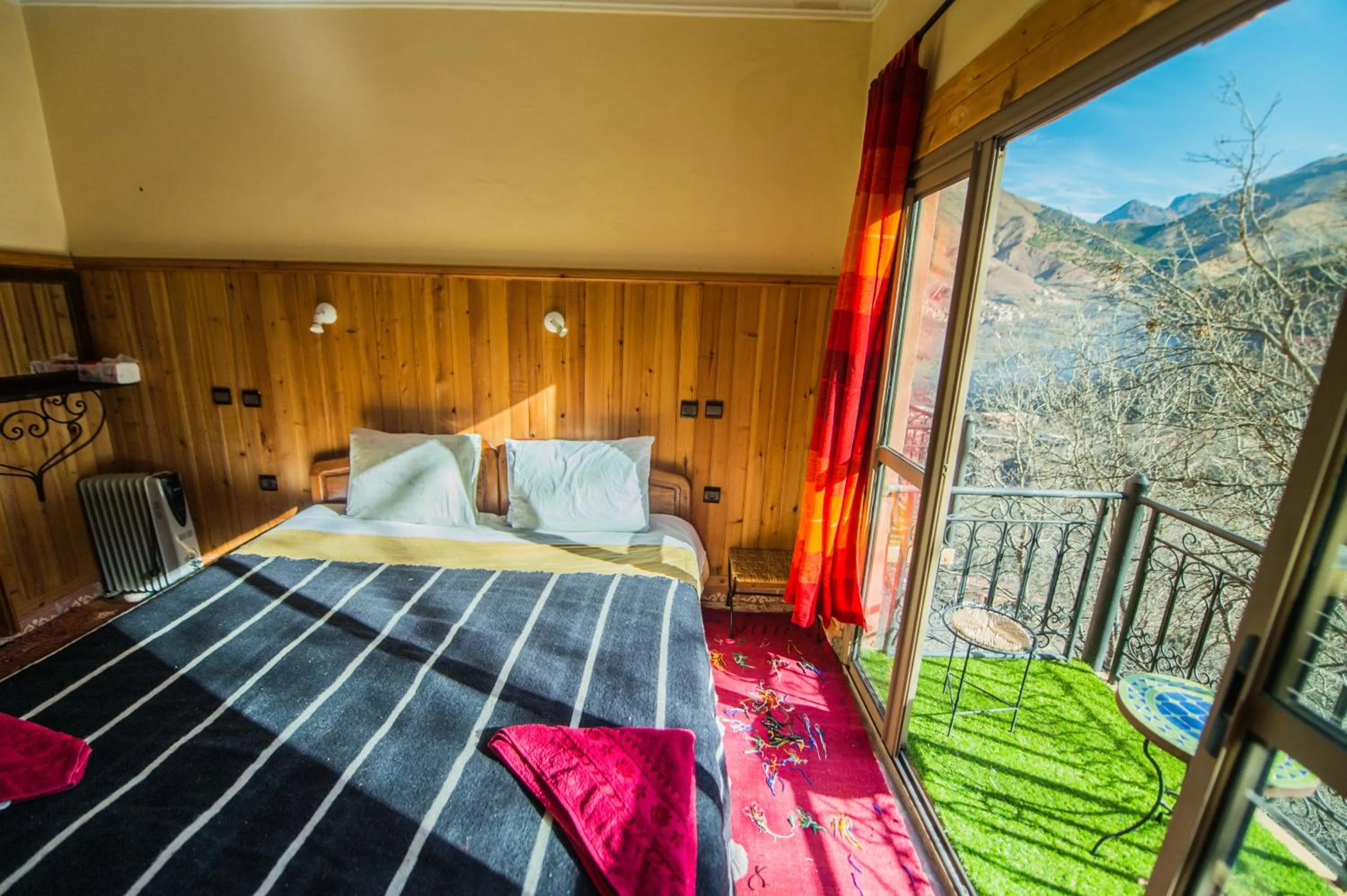 Photo of the whole room, Bed in Dar Adrar