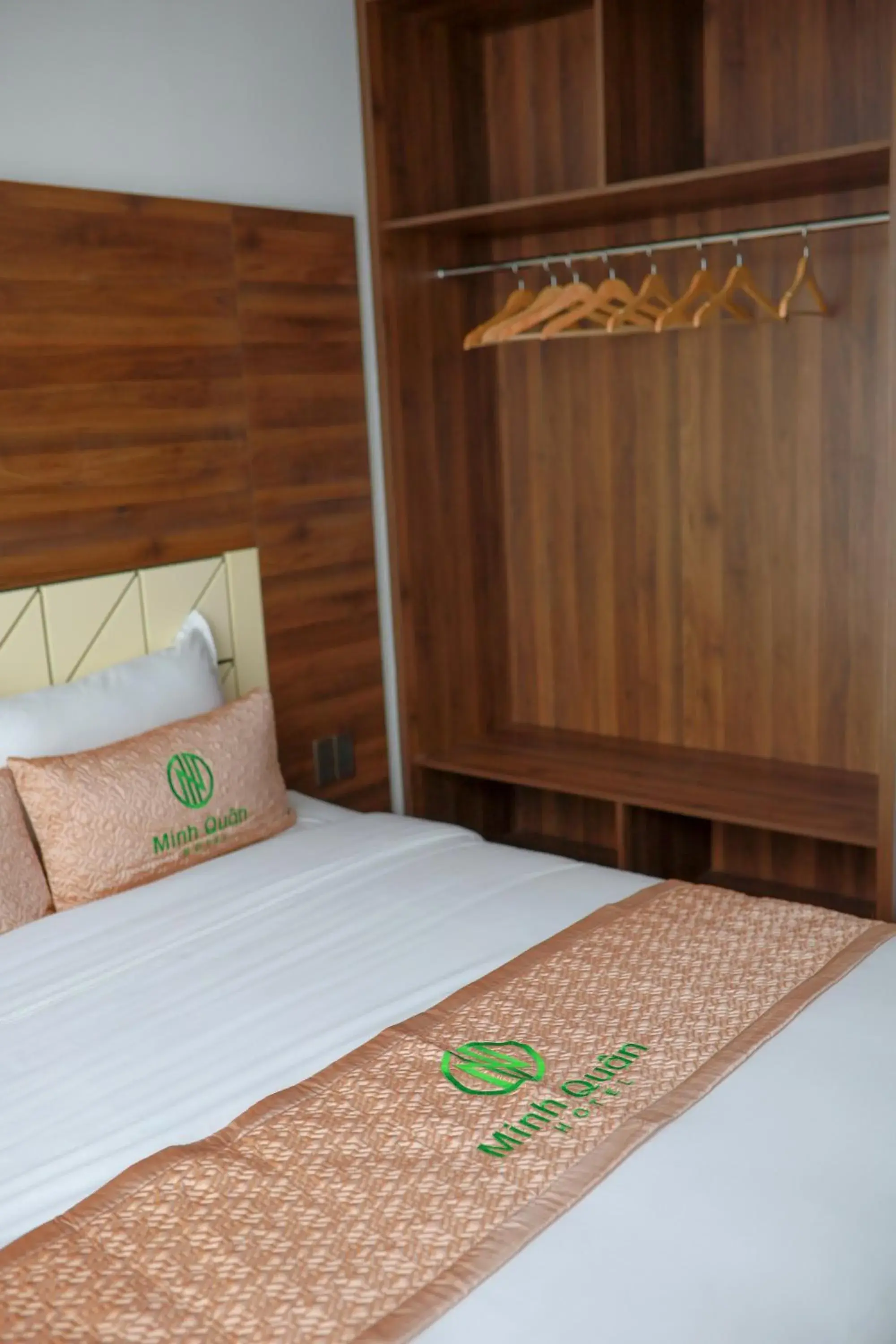 wardrobe, Bed in Minh Quan Hotel - Da Nang Center By HOS wardrobe, Bed in Minh Quan Hotel - Da Nang Center By HOS