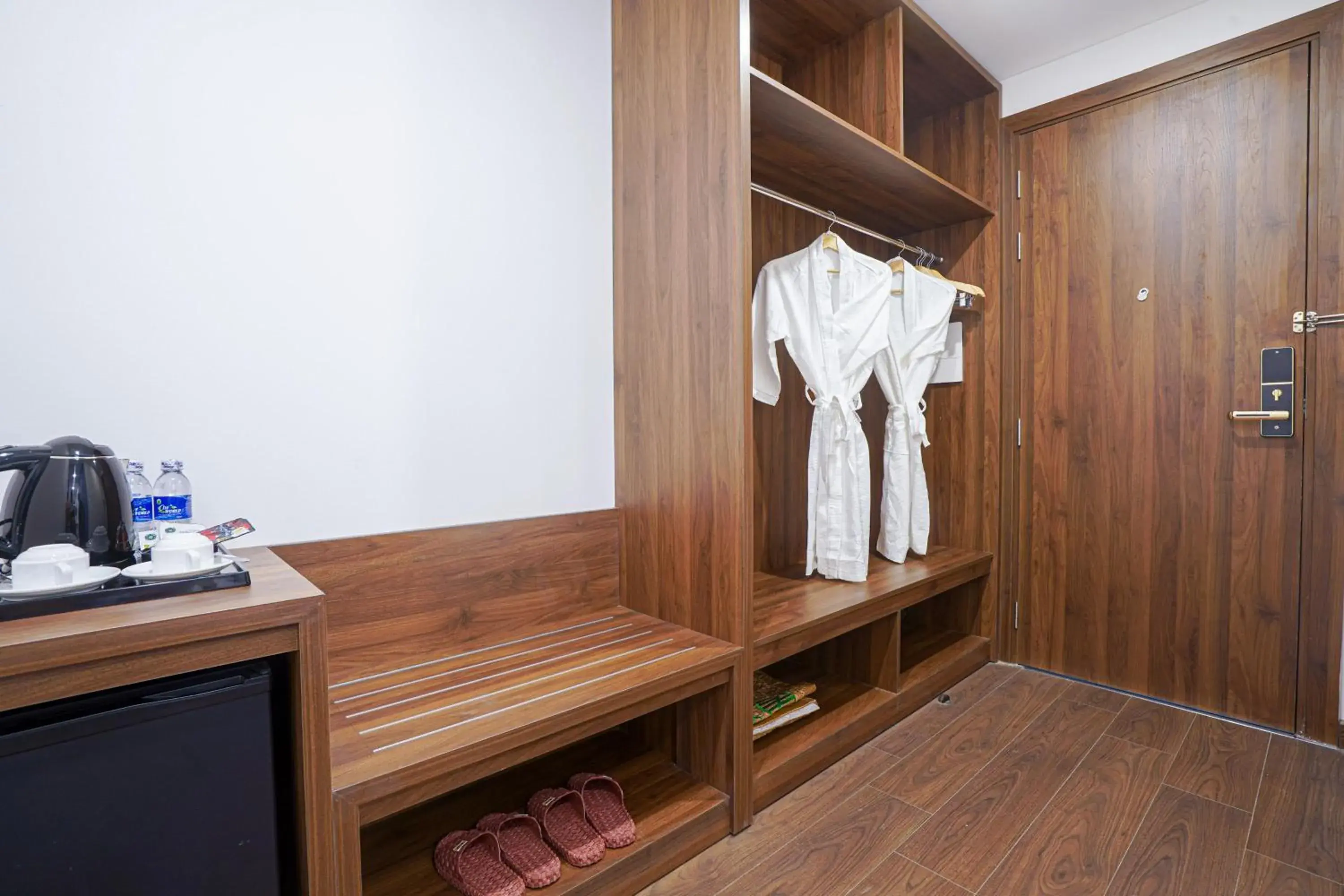 wardrobe in Minh Quan Hotel - Da Nang Center By HOS wardrobe in Minh Quan Hotel - Da Nang Center By HOS