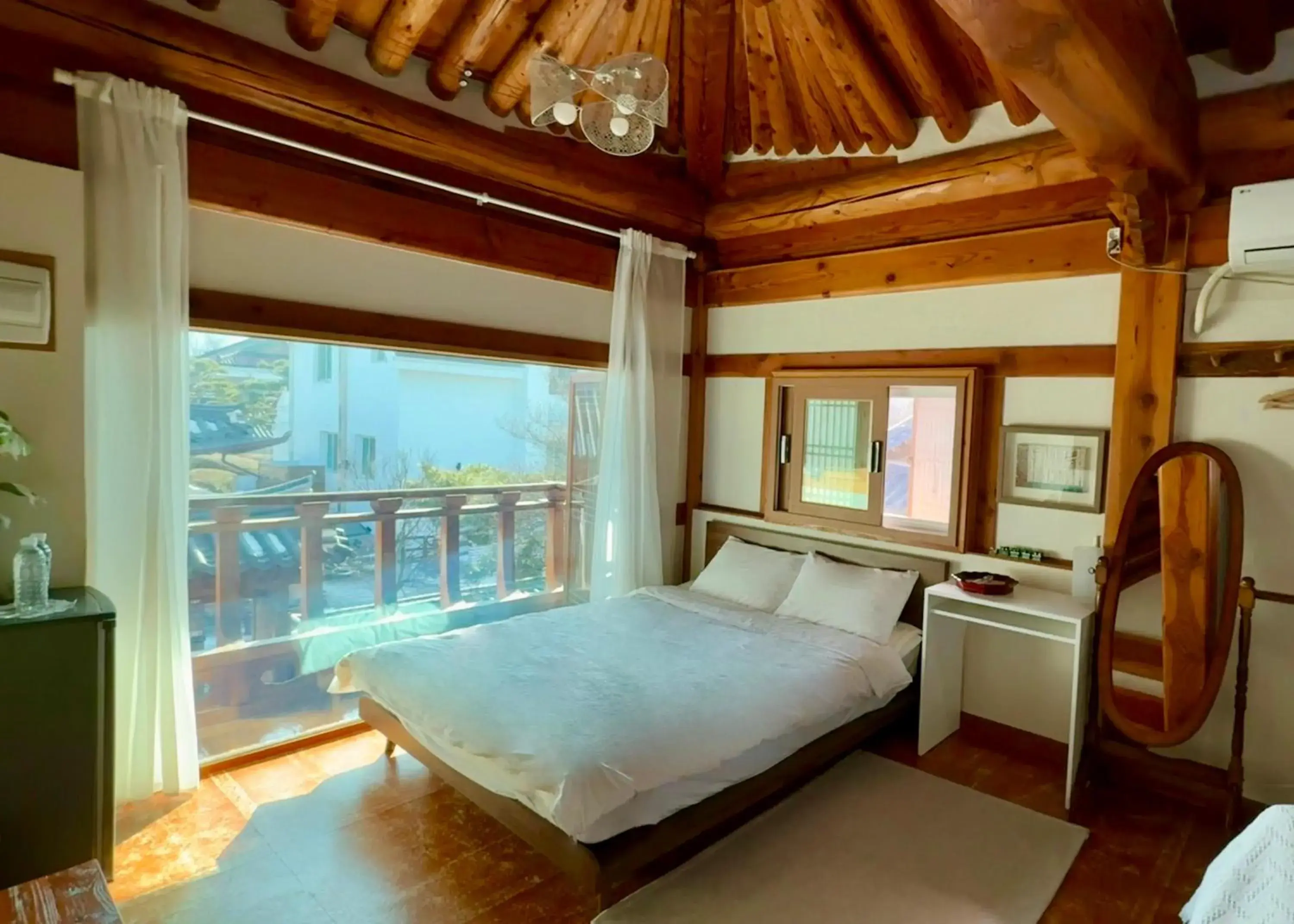 Deluxe Queen Room in Hanok Hanji Gguljam Deluxe Queen Room in Hanok Hanji Gguljam