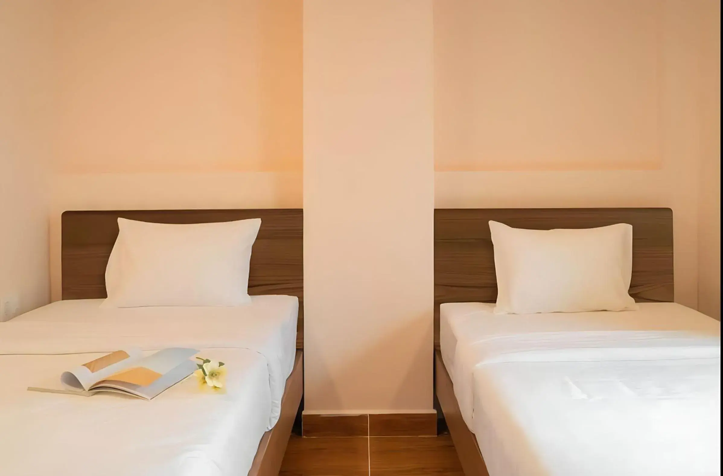 Twin Room with City View in Mint Hotel Bui Vien Q1 Twin Room with City View in Mint Hotel Bui Vien Q1