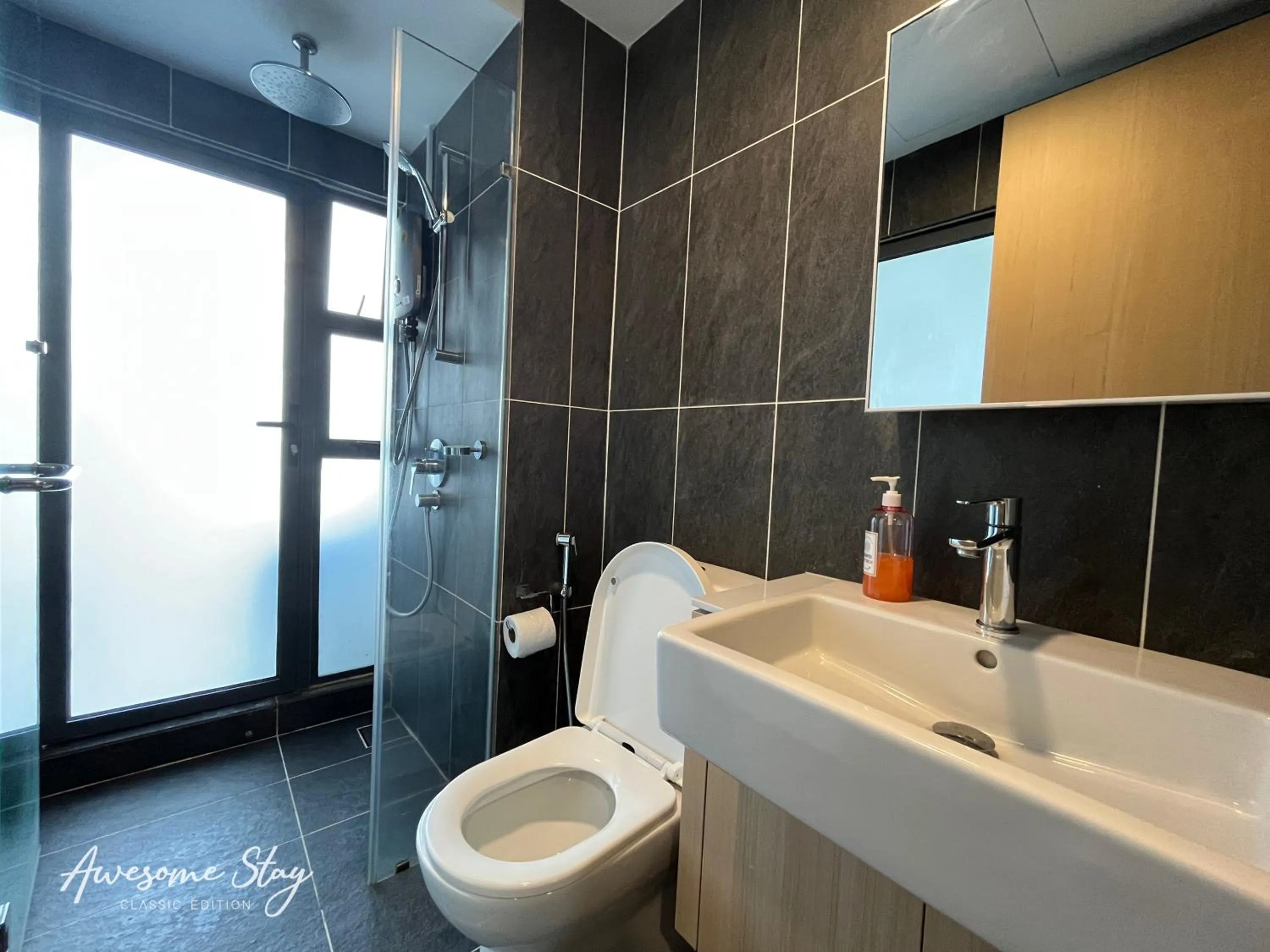 Shower in The Colony By Infinitum By Awesomestay