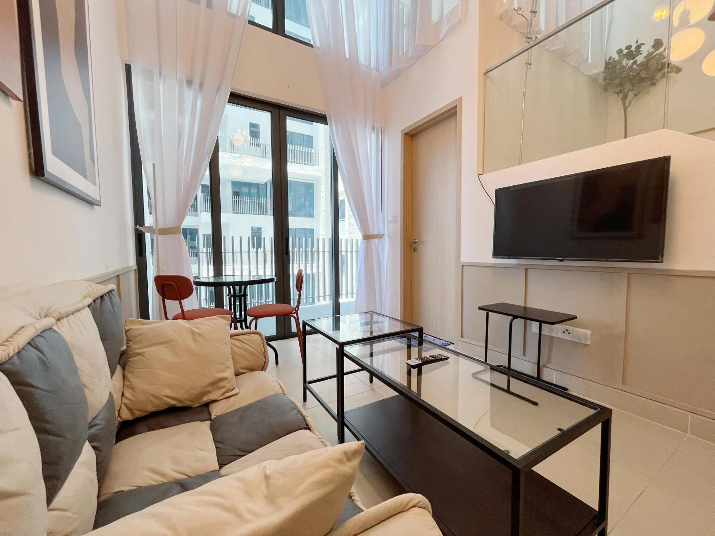 TV and multimedia in The Colony By Infinitum By Awesomestay