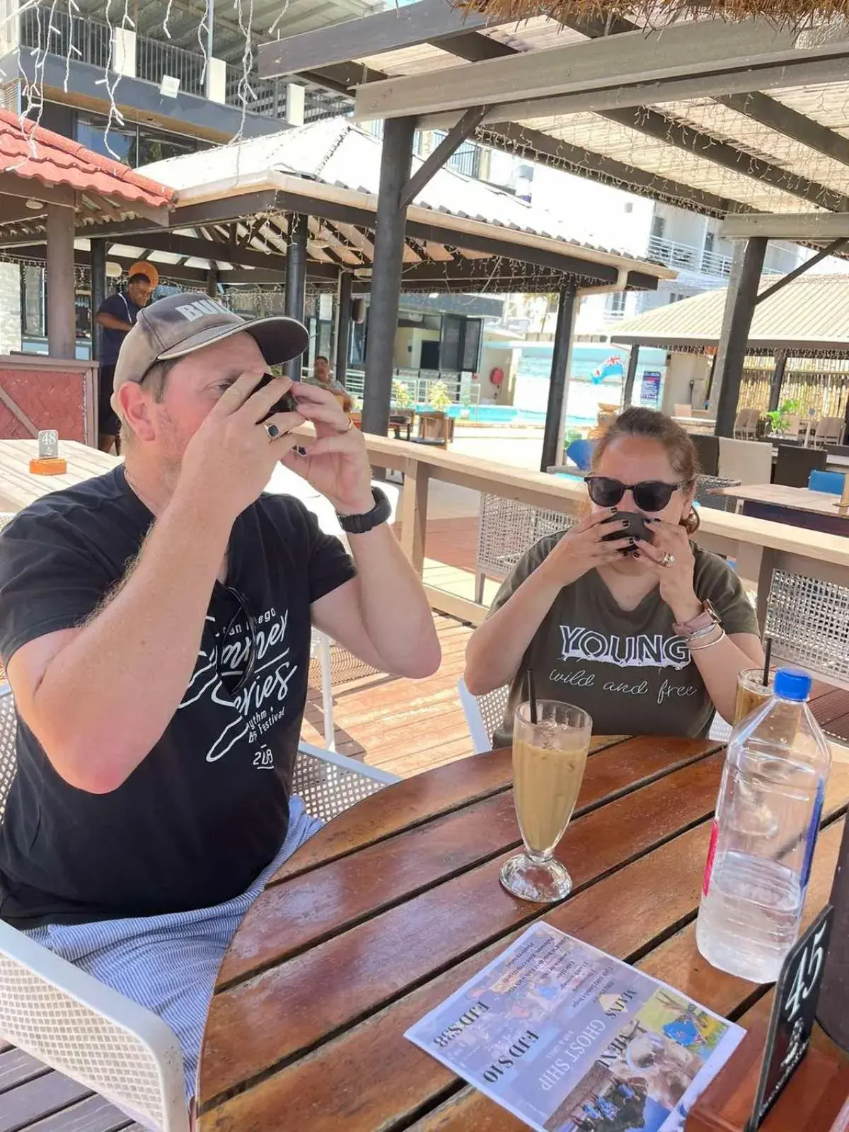 Restaurant/places to eat in Smugglers Cove Beach Resort & Hotel Restaurant/places to eat in Smugglers Cove Beach Resort & Hotel