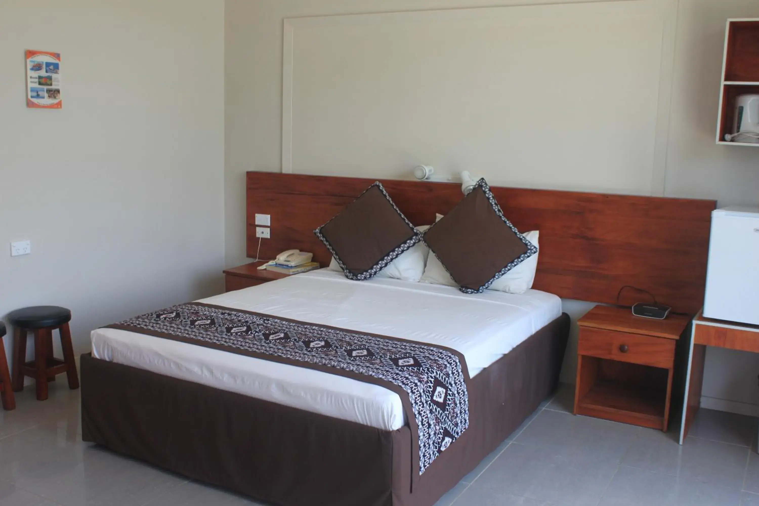 Bed in Smugglers Cove Beach Resort & Hotel Bed in Smugglers Cove Beach Resort & Hotel