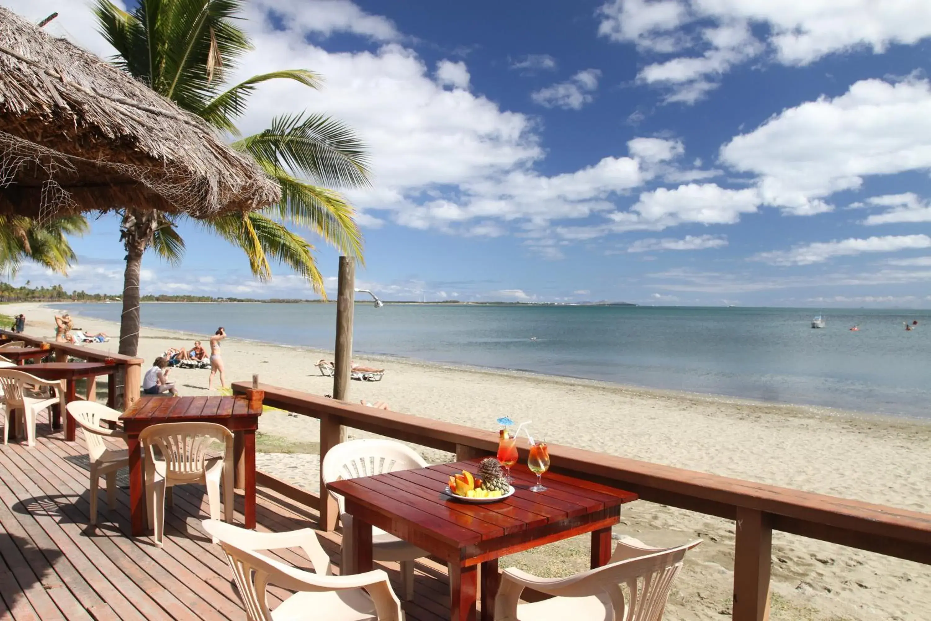 Restaurant/places to eat in Smugglers Cove Beach Resort & Hotel Restaurant/places to eat in Smugglers Cove Beach Resort & Hotel