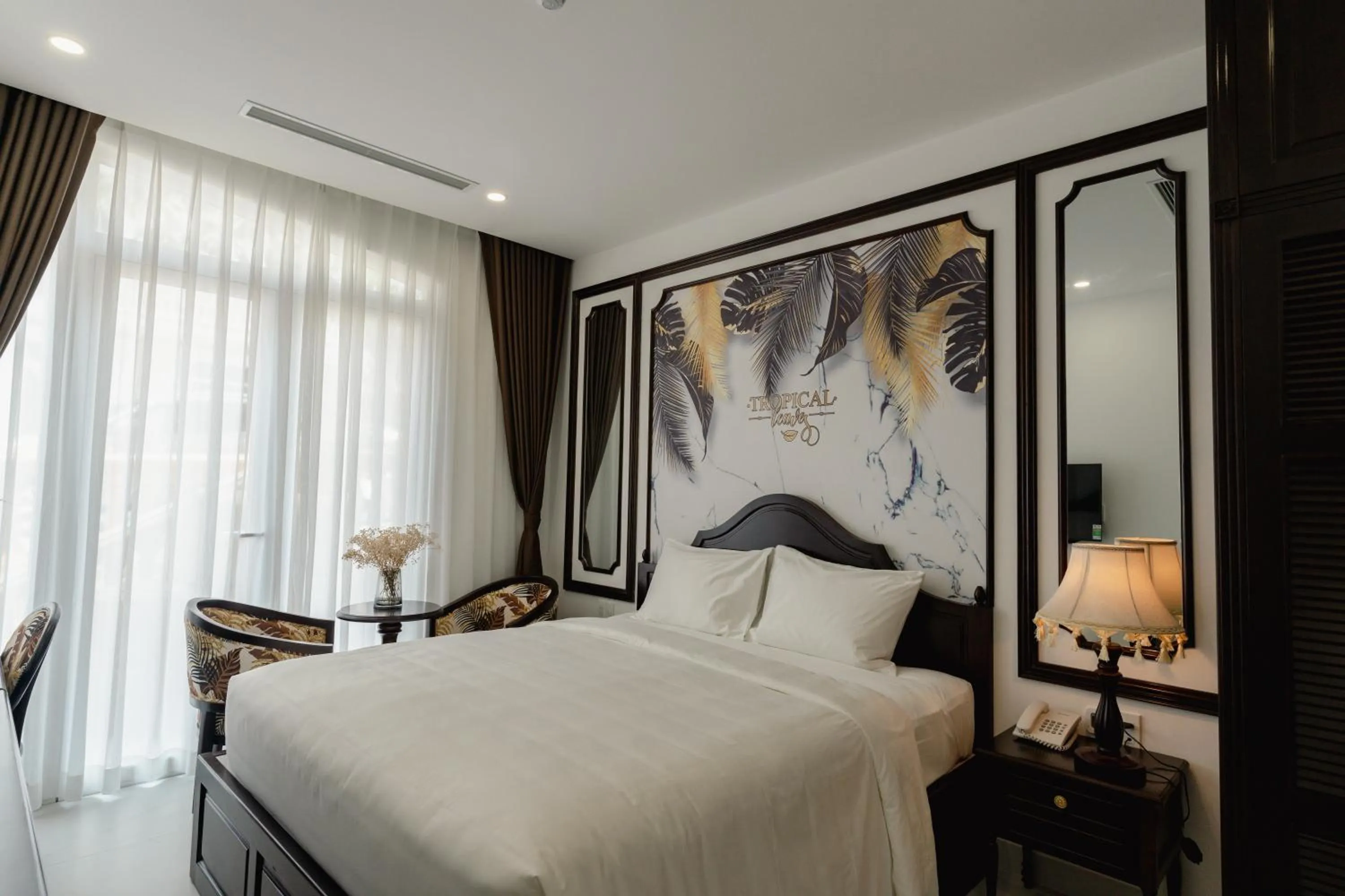 Bedroom, Bed in Khách sạn Royal Phú Quốc