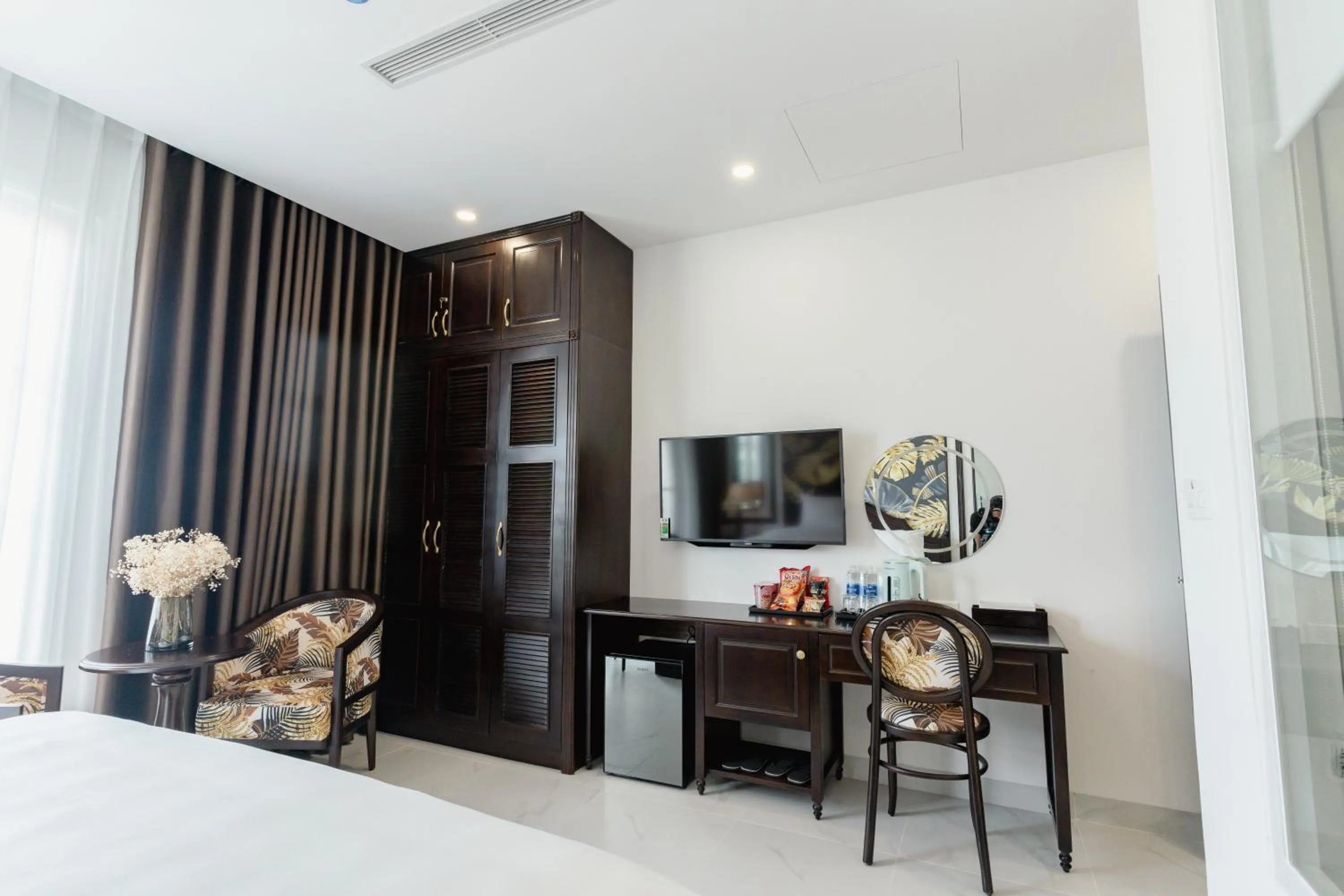 Bedroom, Bed in Khách sạn Royal Phú Quốc