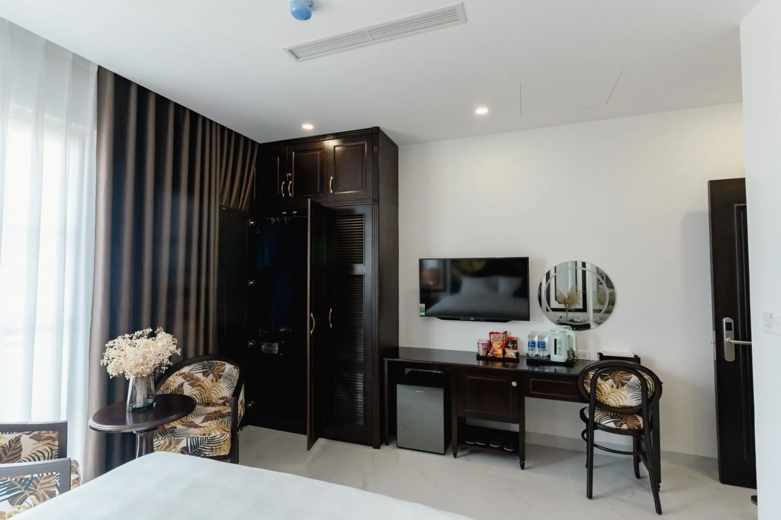 Deluxe Double Room with Balcony in Royal Hotel Phu Quoc Deluxe Double Room with Balcony in Royal Hotel Phu Quoc