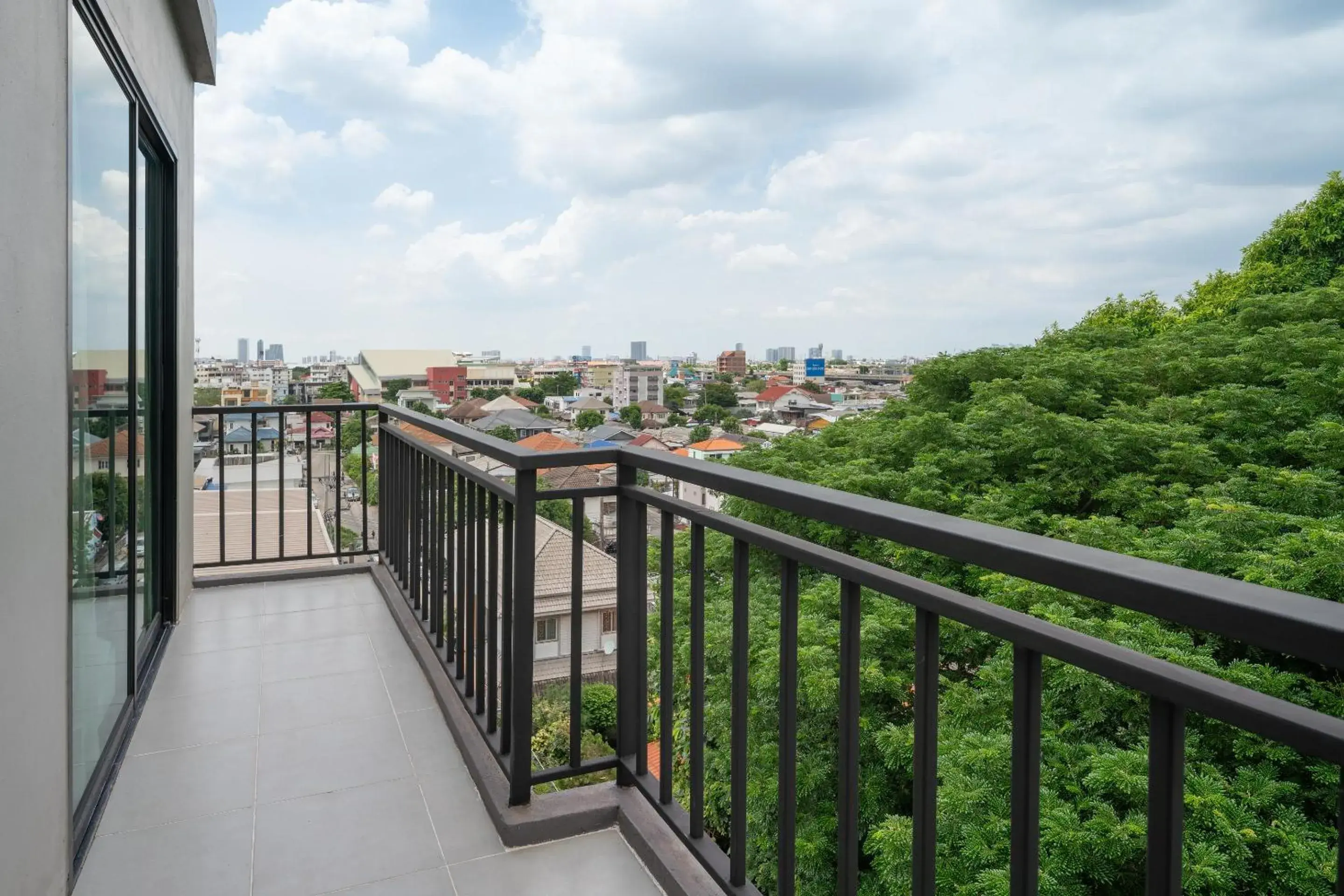 Property building in iCheck inn Darisa Ngamwongwan Property building in iCheck inn Darisa Ngamwongwan