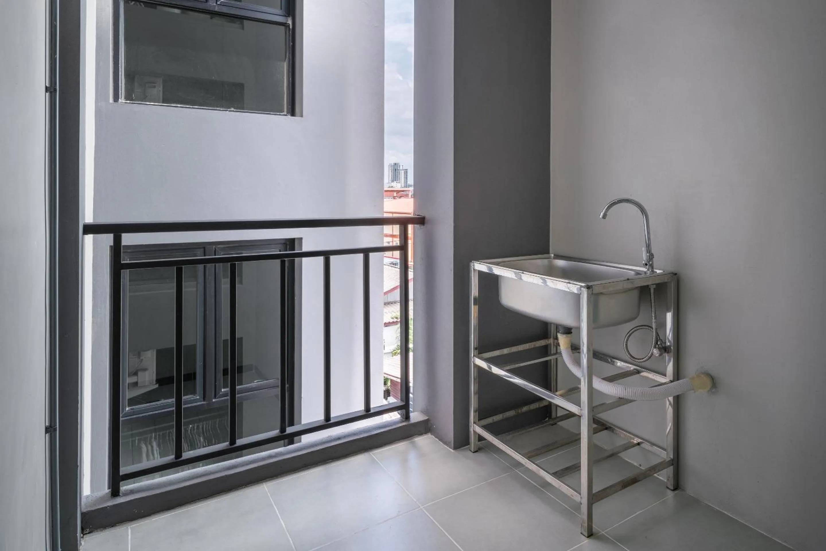 Balcony/Terrace in iCheck inn Darisa Ngamwongwan