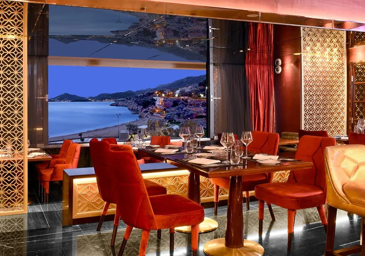 Restaurant/places to eat in Maestral Resort & Casino Restaurant/places to eat in Maestral Resort & Casino