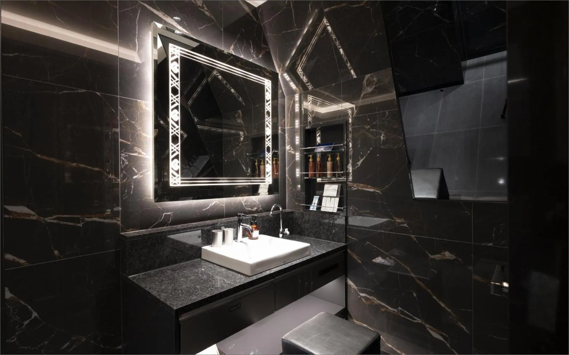 Bathroom in HOTEL KABUKI