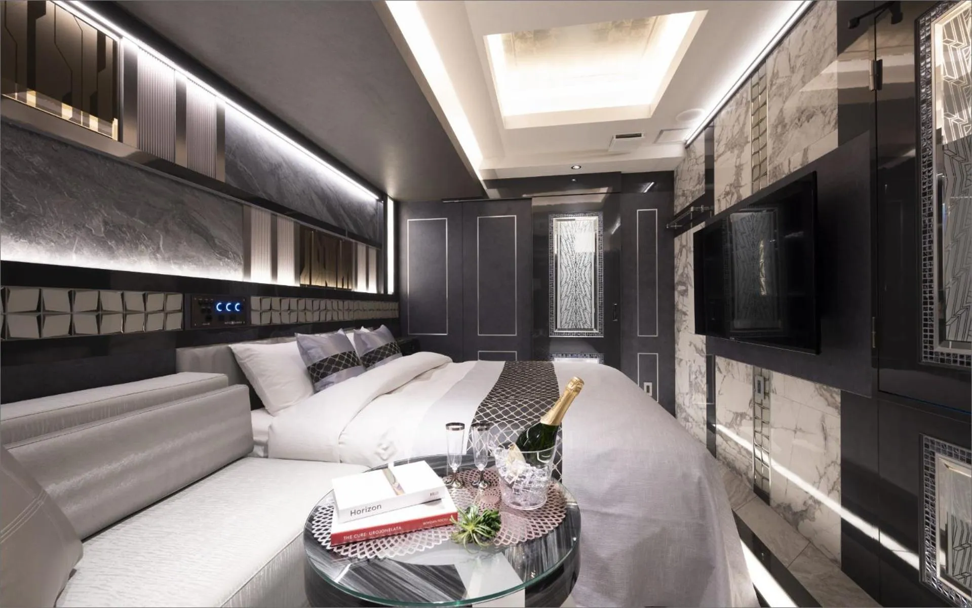 Photo of the whole room in HOTEL KABUKI