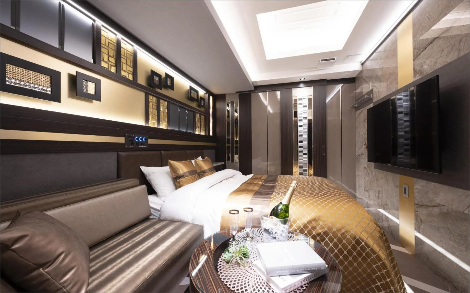 TV and multimedia in HOTEL KABUKI