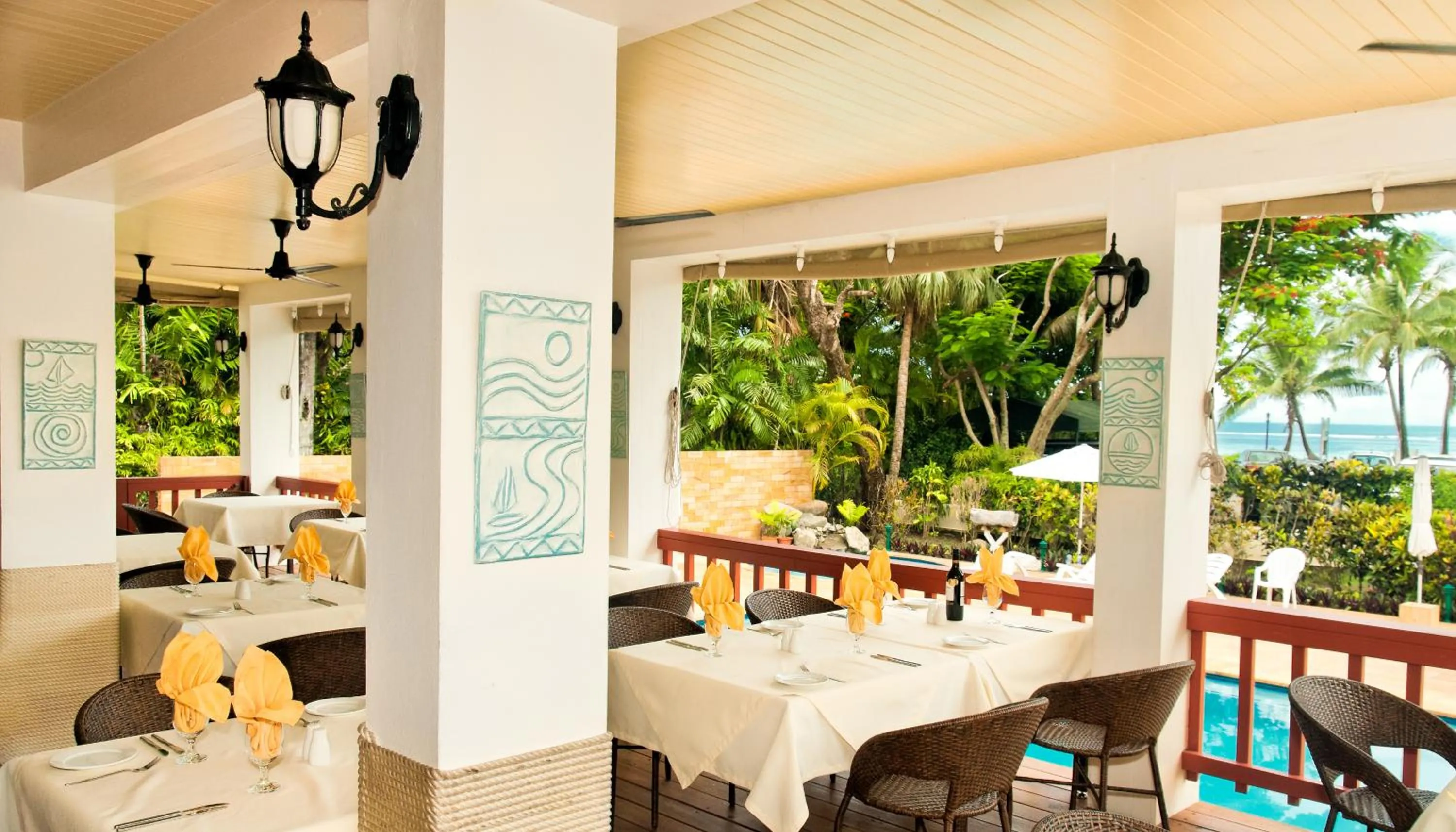 Food in Bedarra Beach Inn