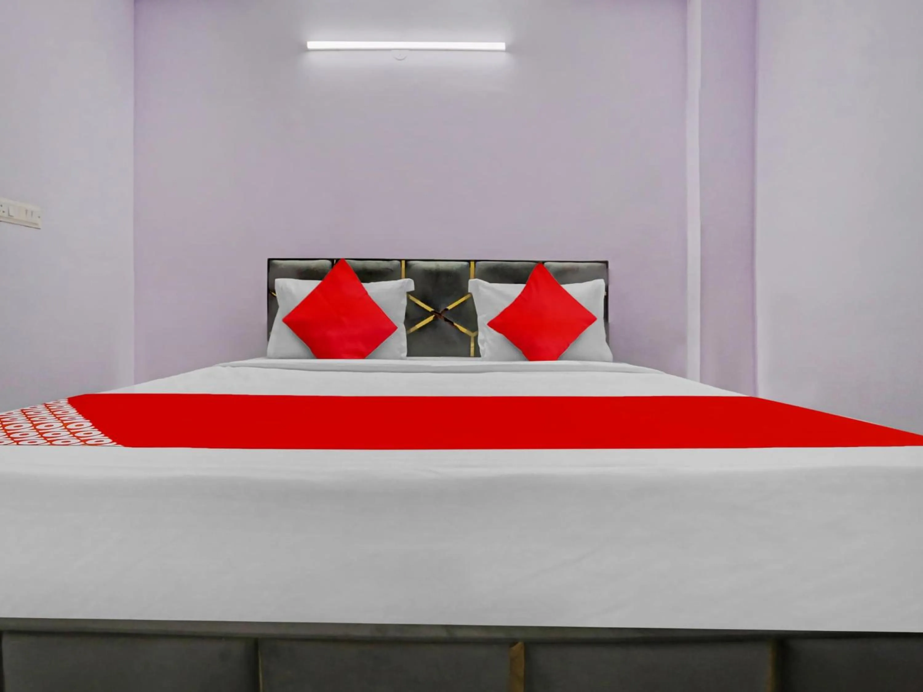 Bedroom, Bed in Super Hotel O Premium Rooms