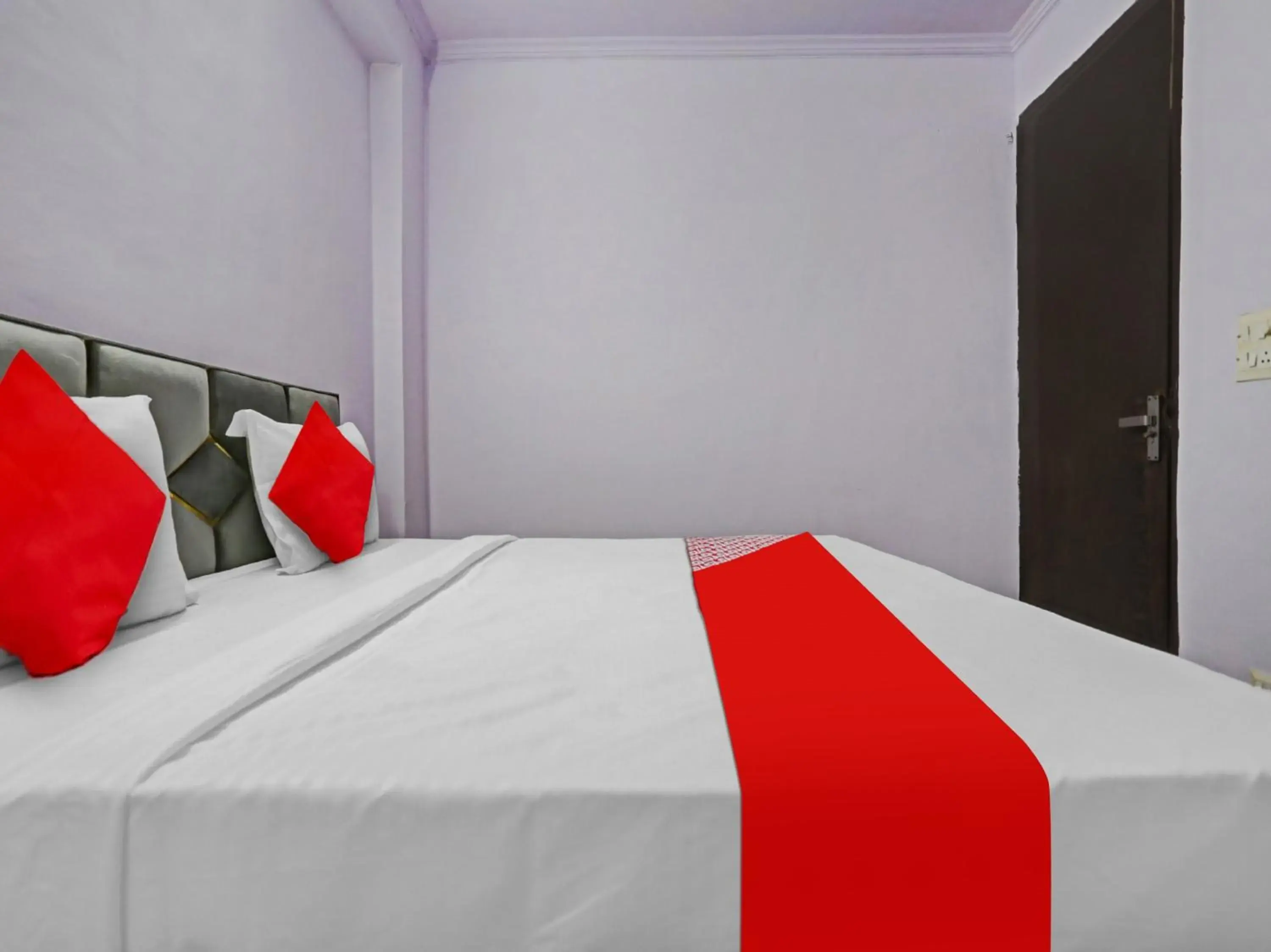 Bedroom, Bed in Super Hotel O Premium Rooms Bedroom, Bed in Super Hotel O Premium Rooms