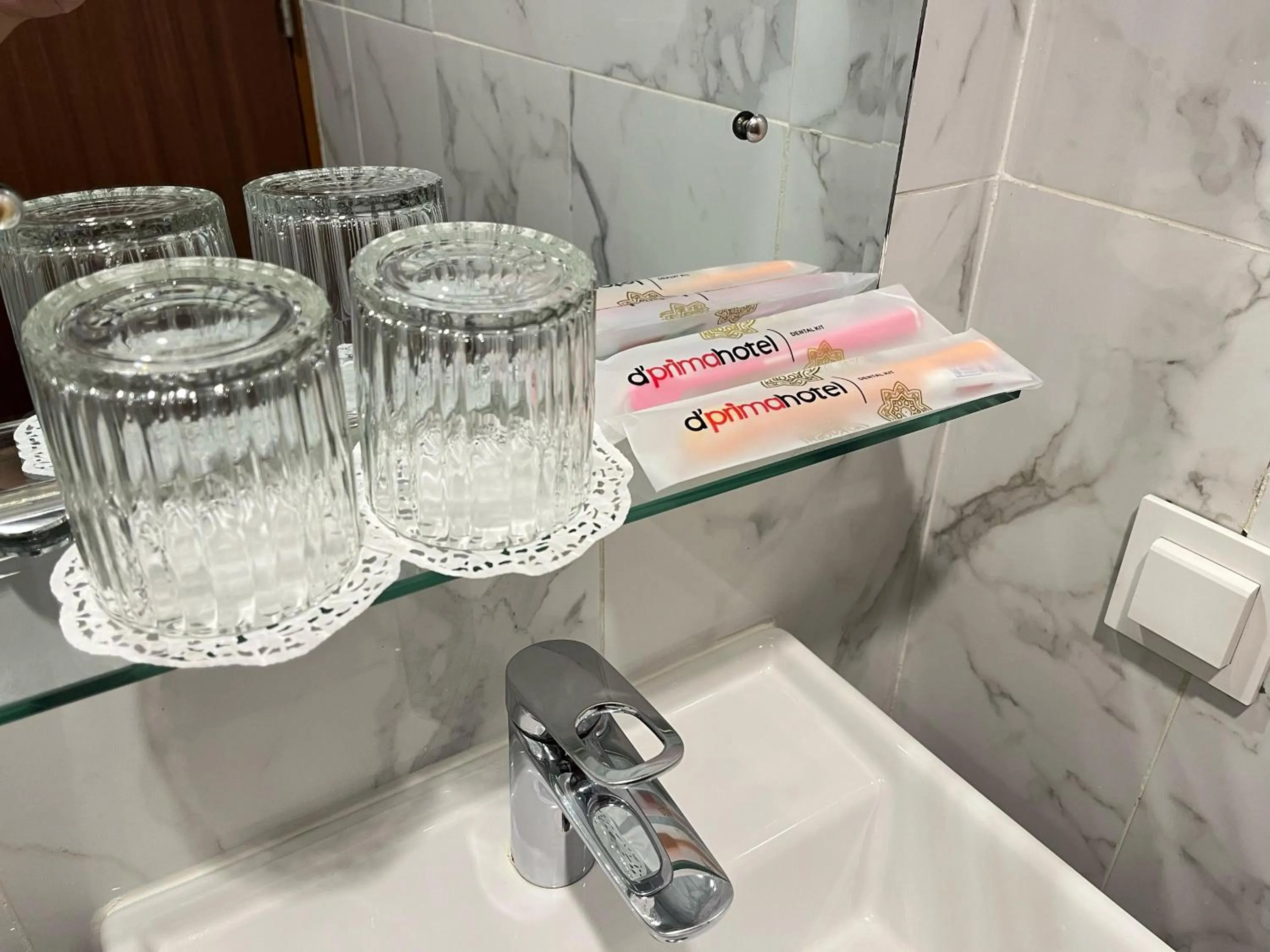 Toilet in d'primahotel Airport Jakarta Terminal 3 Wellness Center