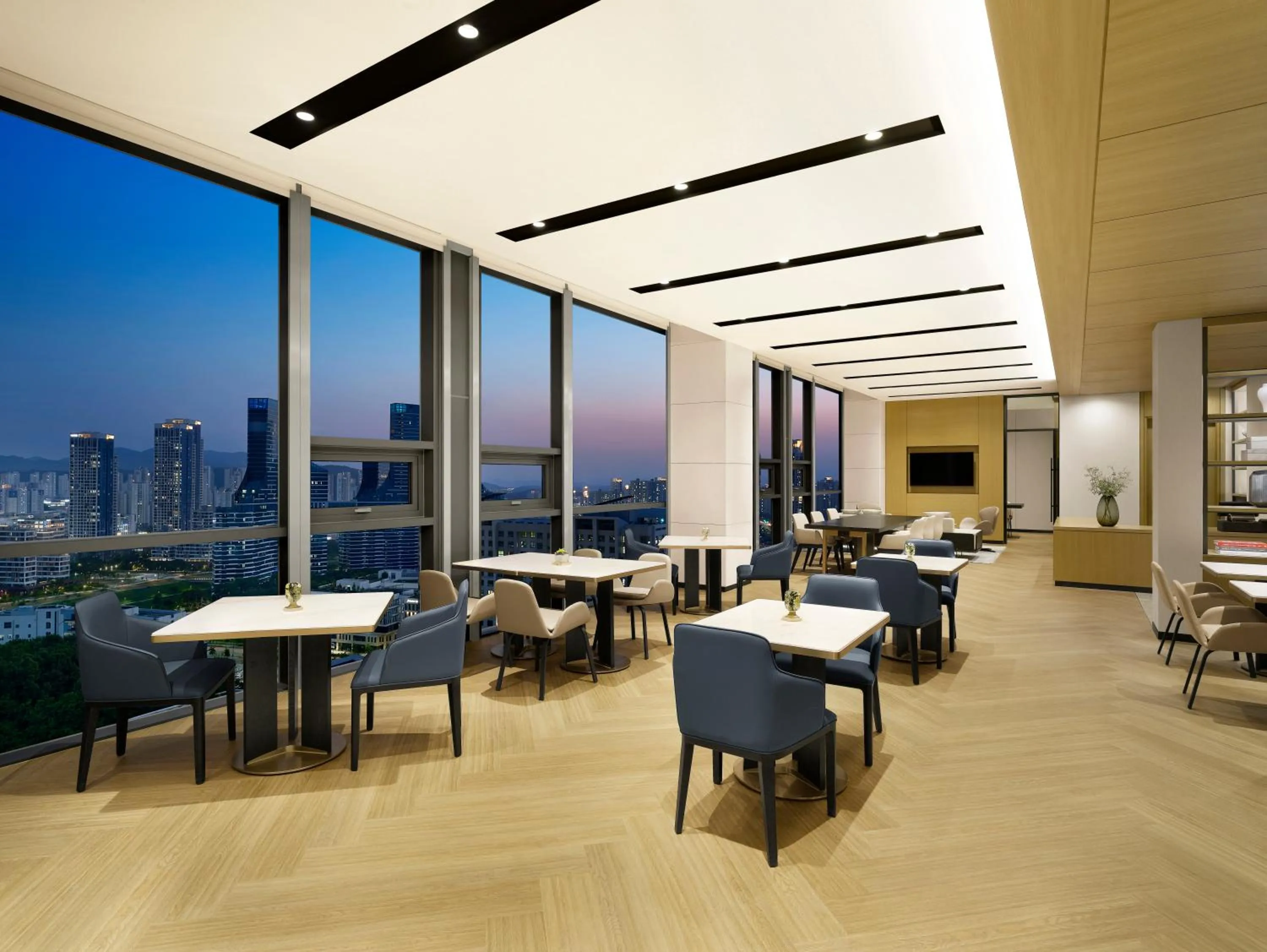 Communal lounge/ TV room in Courtyard by Marriott Sejong