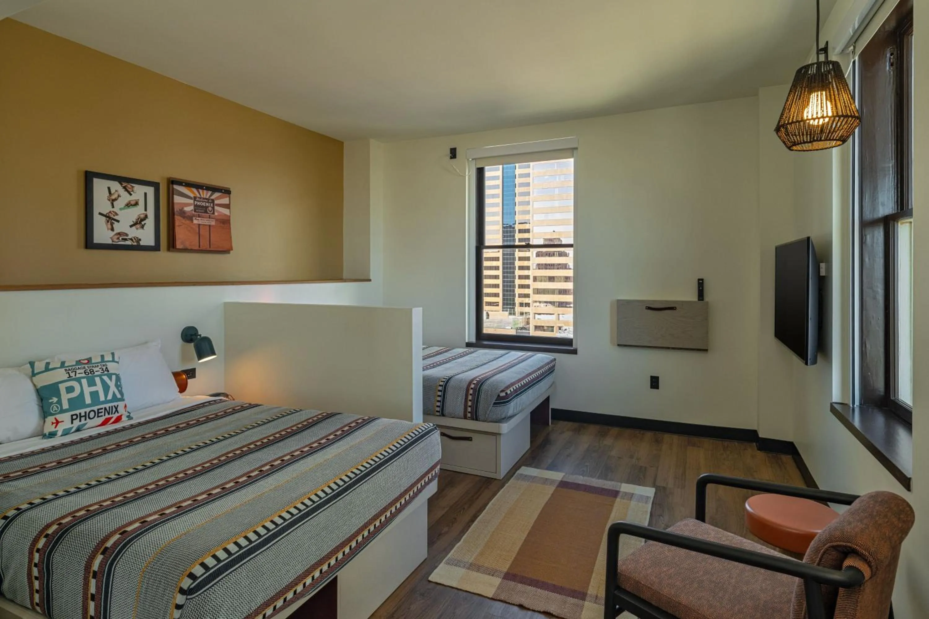Photo of the whole room, Bed in Moxy Phoenix Downtown
