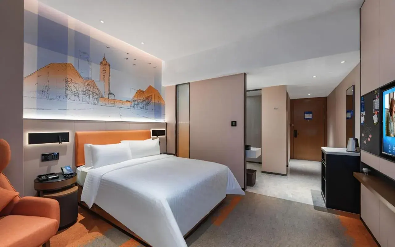 Comfortable King Room in Hampton by Hilton Shenzhen Yuanshan Comfortable King Room in Hampton by Hilton Shenzhen Yuanshan