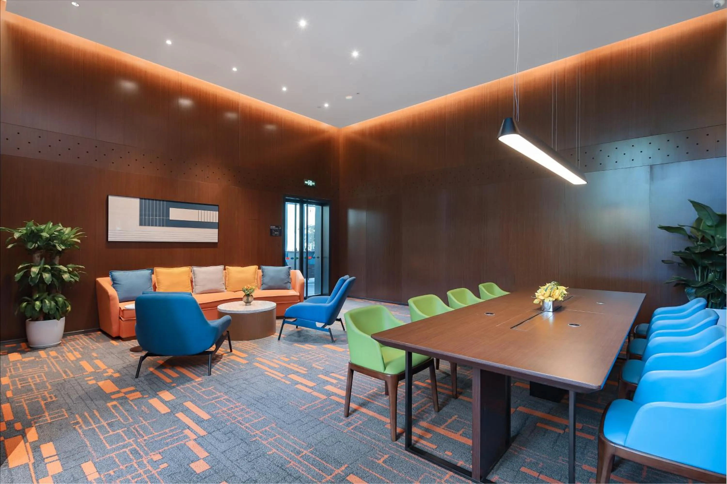 Business facilities in Hampton by Hilton Shenzhen Yuanshan