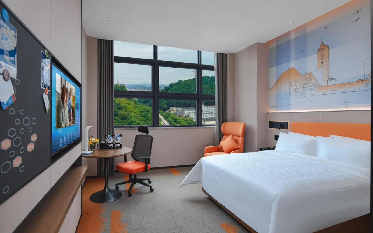 Bed in Hampton by Hilton Shenzhen Yuanshan