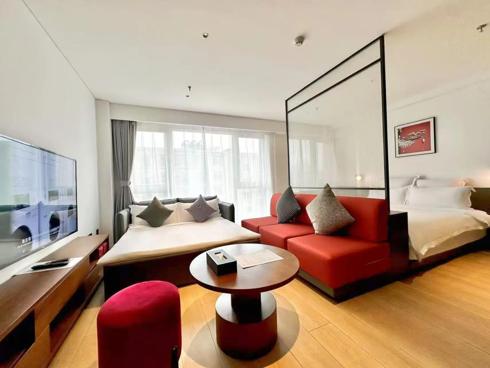 Photo of the whole room, Bed in base-Beijing Wangfujing Serviced Apartment- in Hutong &Bike rental &Close to Forbidden City, Tian'anmen Square &Subway nearby &Free coffee &Washing machine,Kitchen &Restaurant discount &English speaking &High speed free WiFi