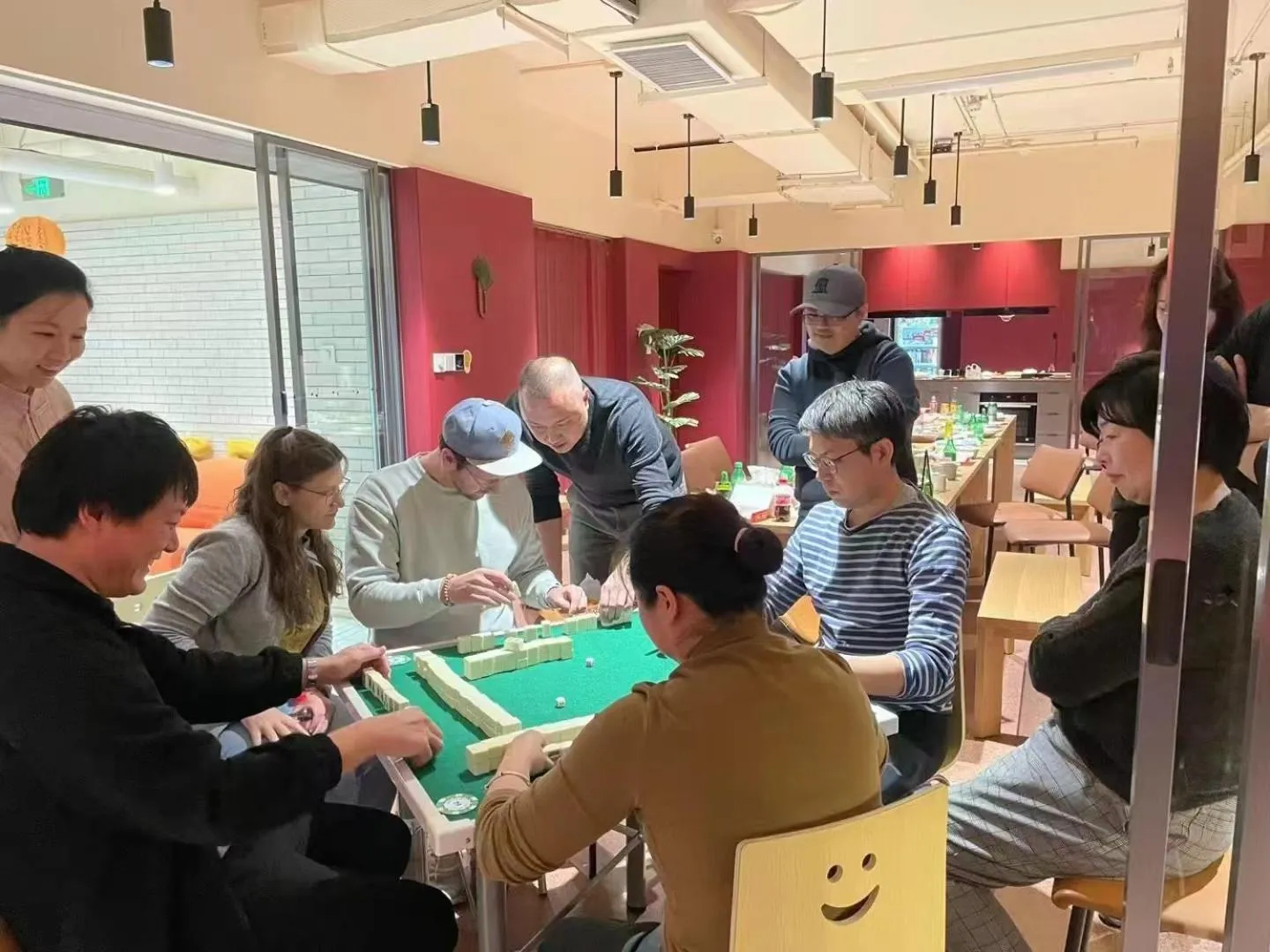 People in base-Beijing Wangfujing Serviced Apartment- in Hutong &Bike rental &Close to Forbidden City, Tian'anmen Square &Subway nearby &Free coffee &Washing machine,Kitchen &Restaurant discount &English speaking &High speed free WiFi