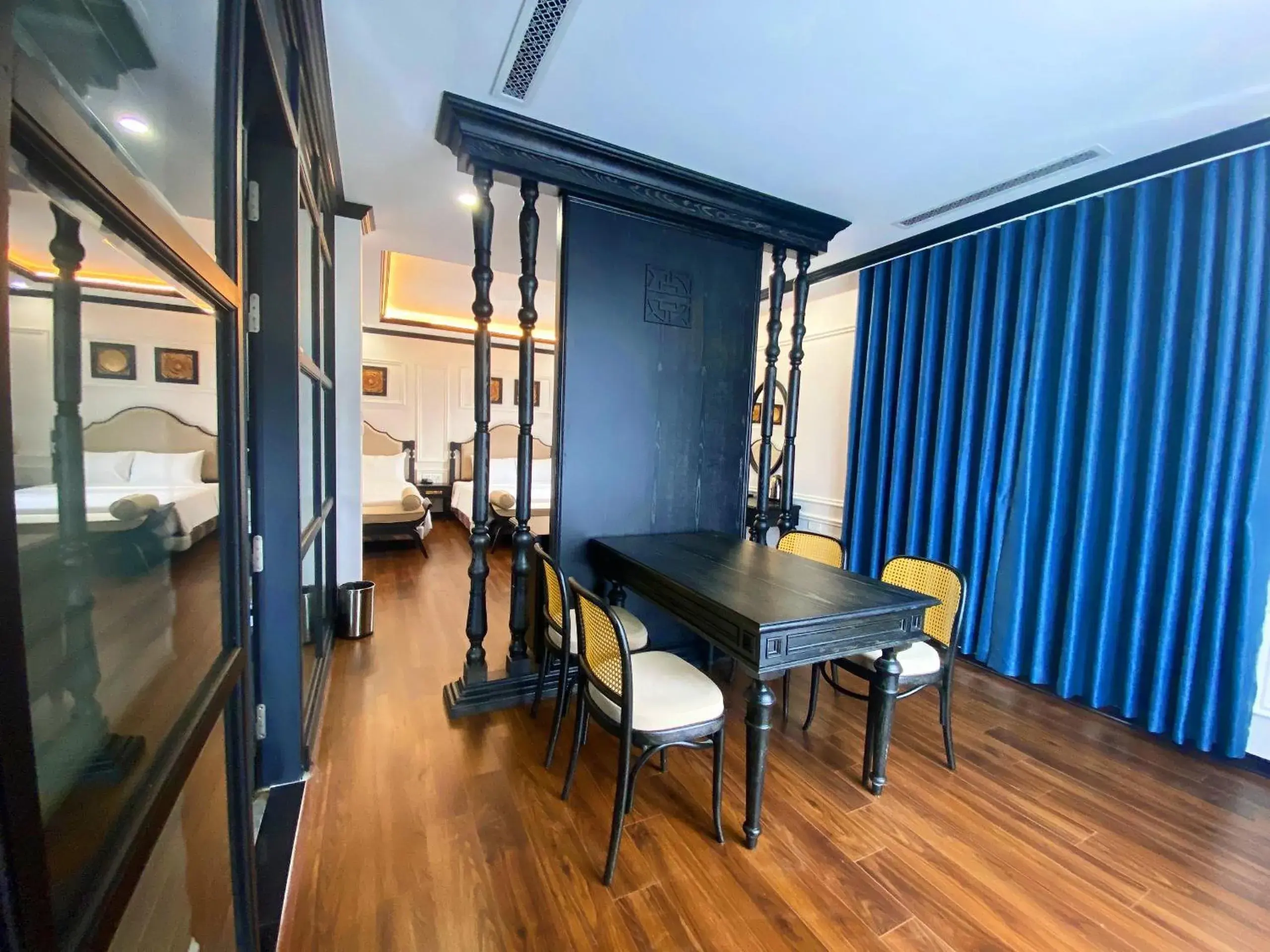 Dining area, Bed in Moma Paris Hotel Ninh Bình Dining area, Bed in Moma Paris Hotel Ninh Bình