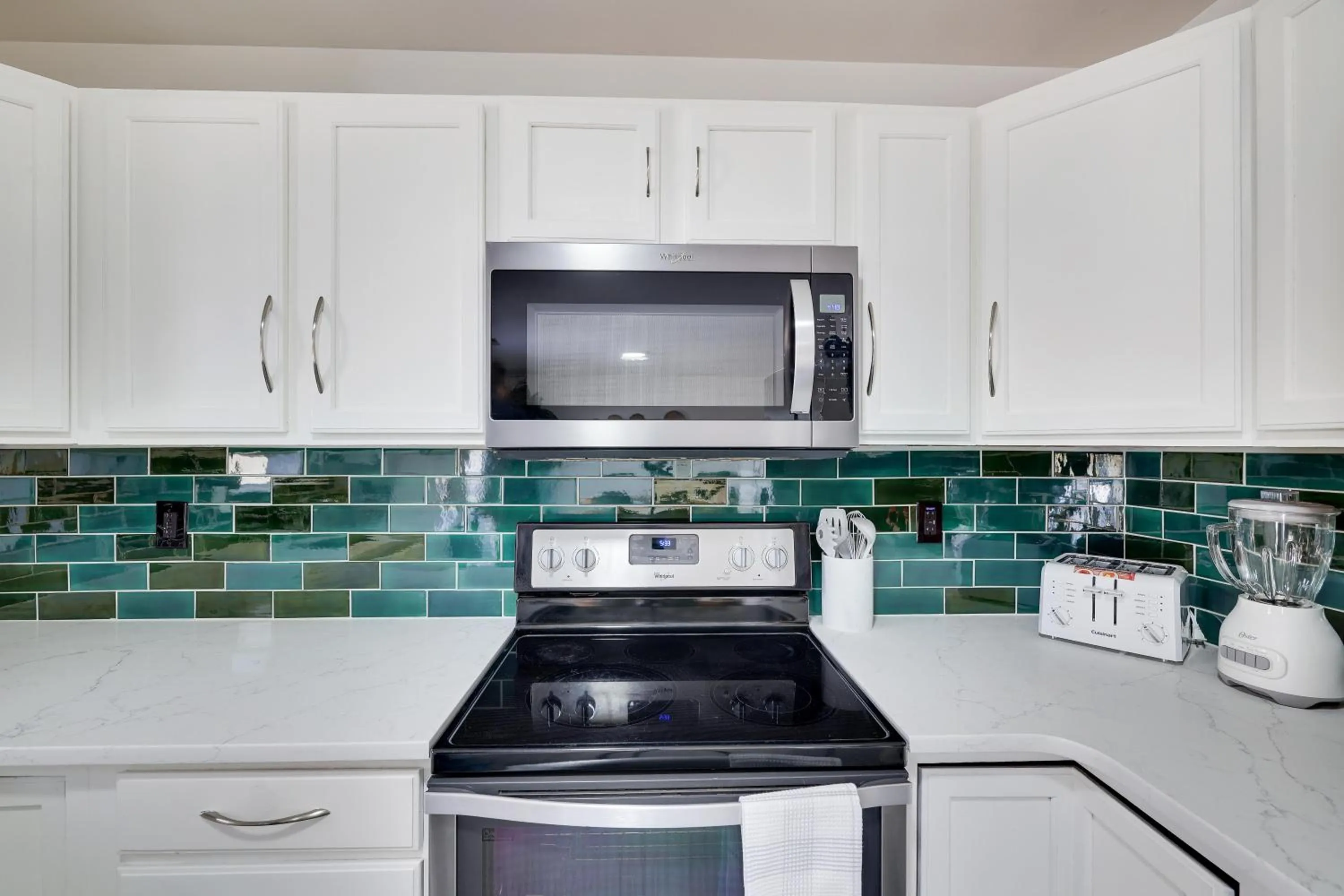 Kitchen or kitchenette in Stunning Poconos Villa- Hot Tub, Pool, Game Room, BBQ & more