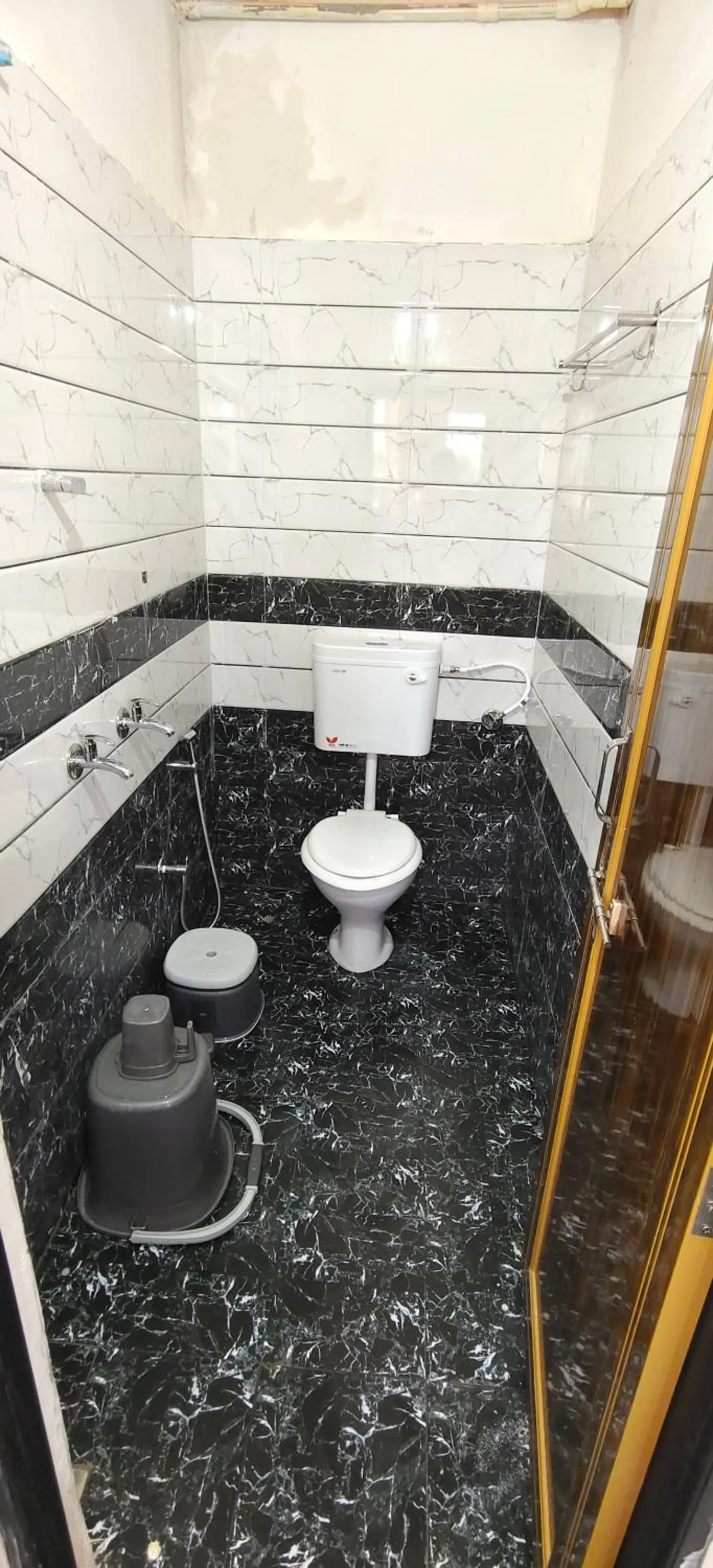 Shower in HOTEL ANJALI