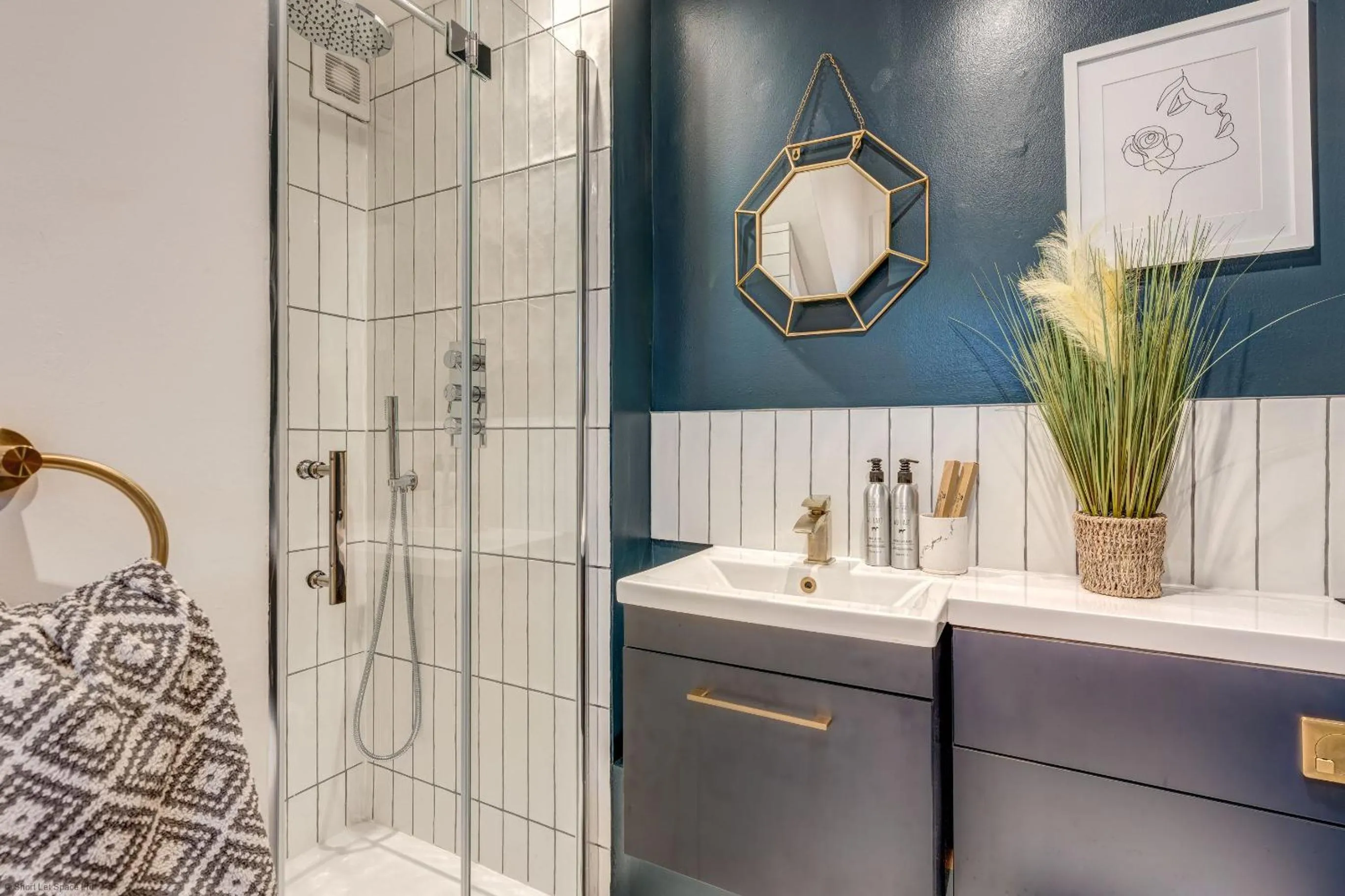 Property building in Apple Tree Cottage