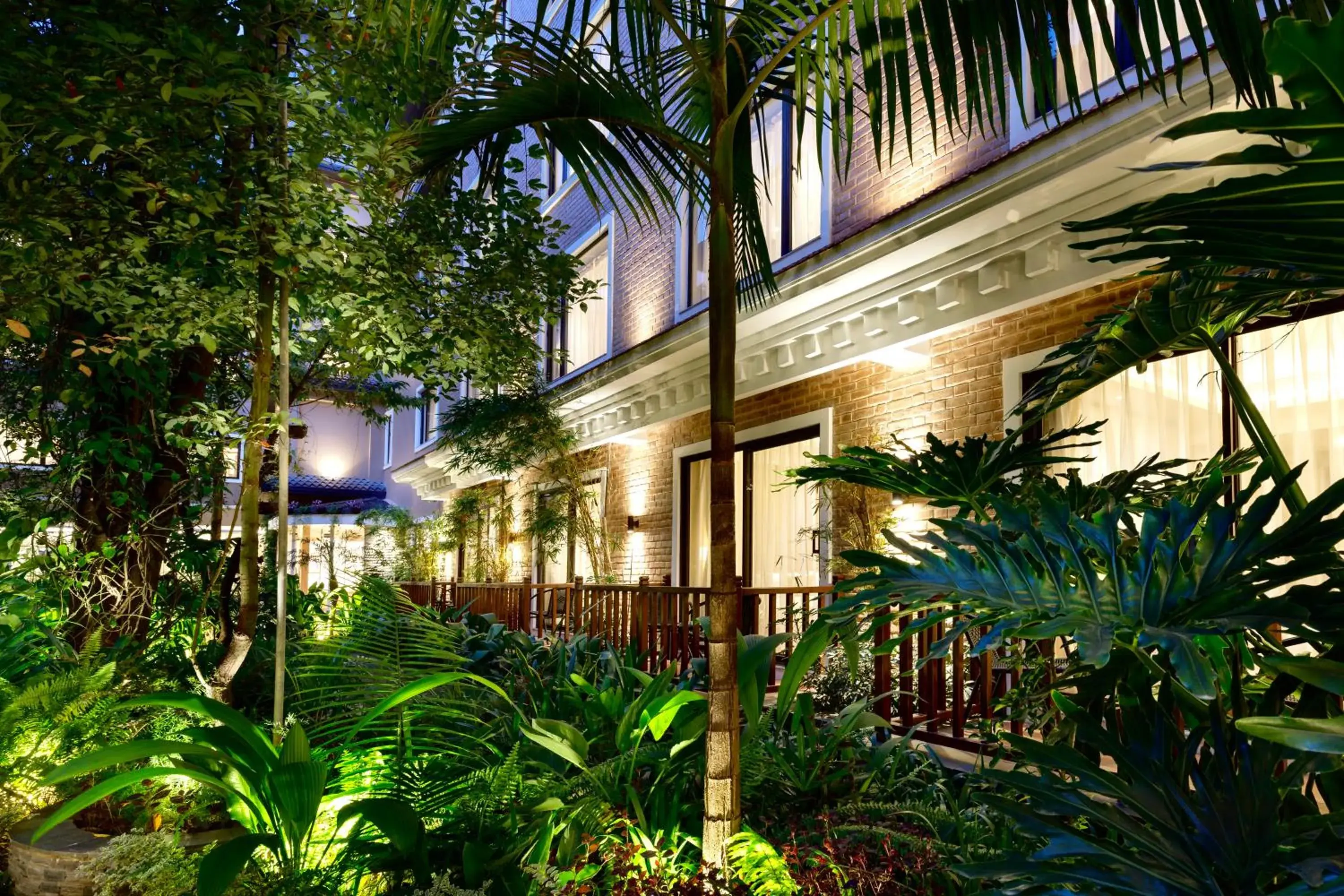 Property building in Hotel Thrive, A Tropical Courtyard Property building in Hotel Thrive, A Tropical Courtyard
