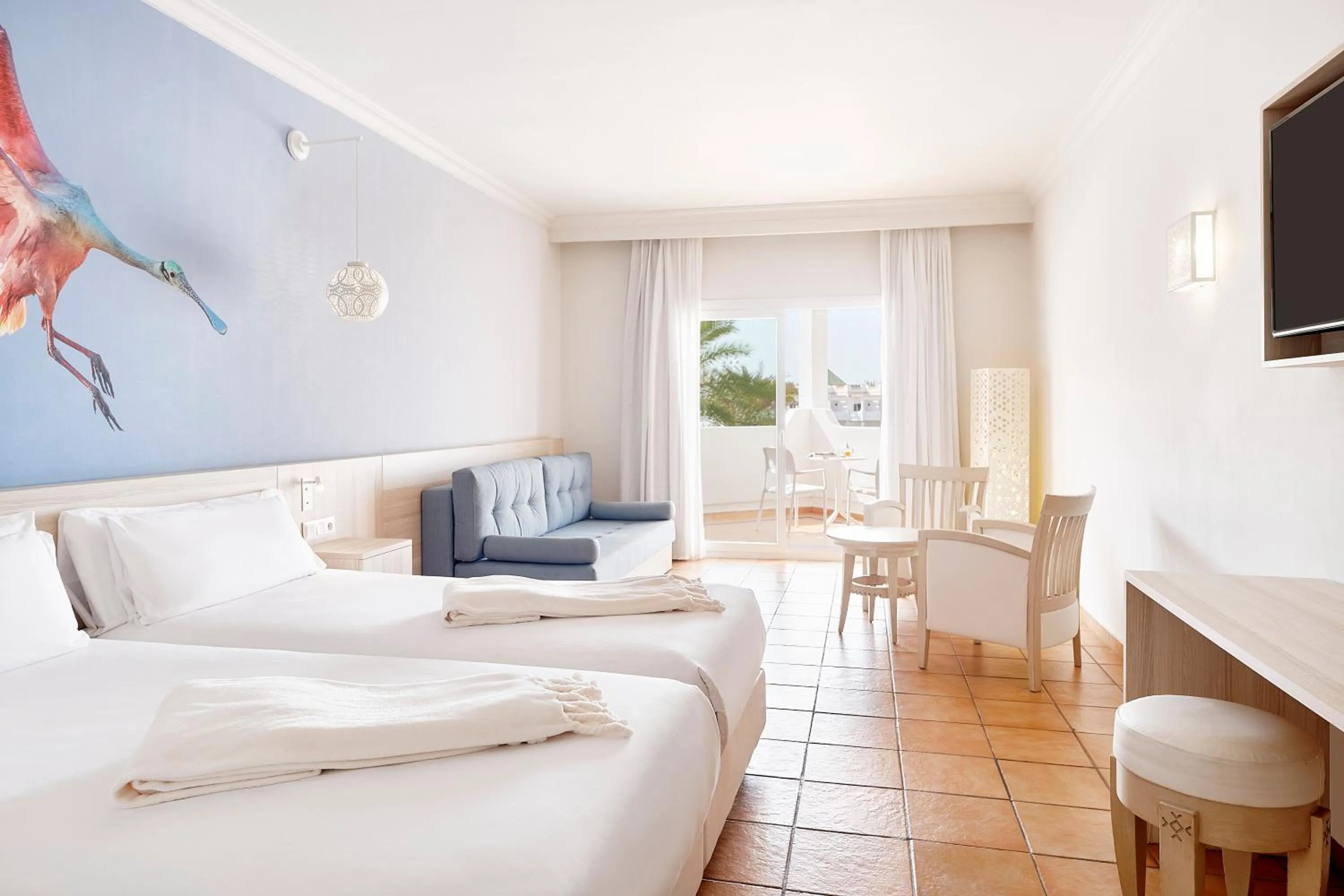 Bedroom, Bed in Iberostar Waves Founty Beach All Inclusive