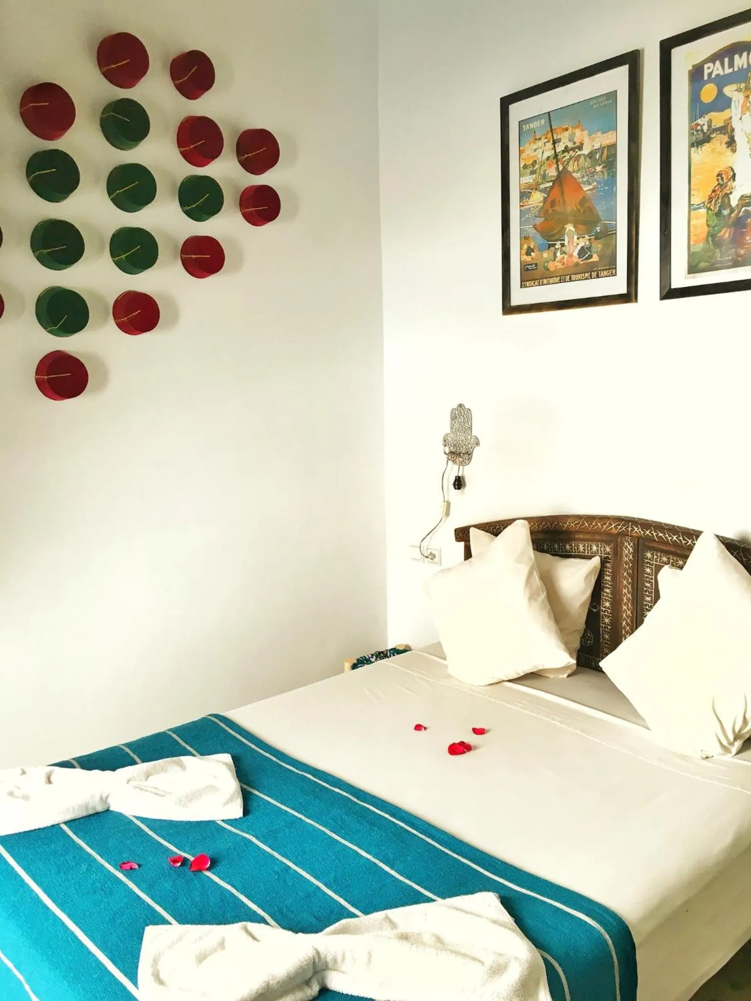 Decorative detail, Bed in Riad Inna & Watersports Center