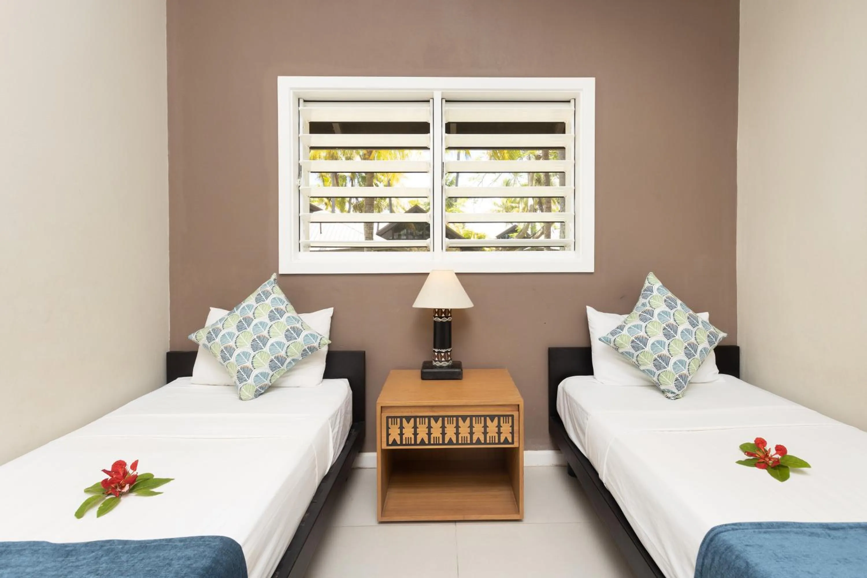 Bedroom, Bed in Plantation Island Resort