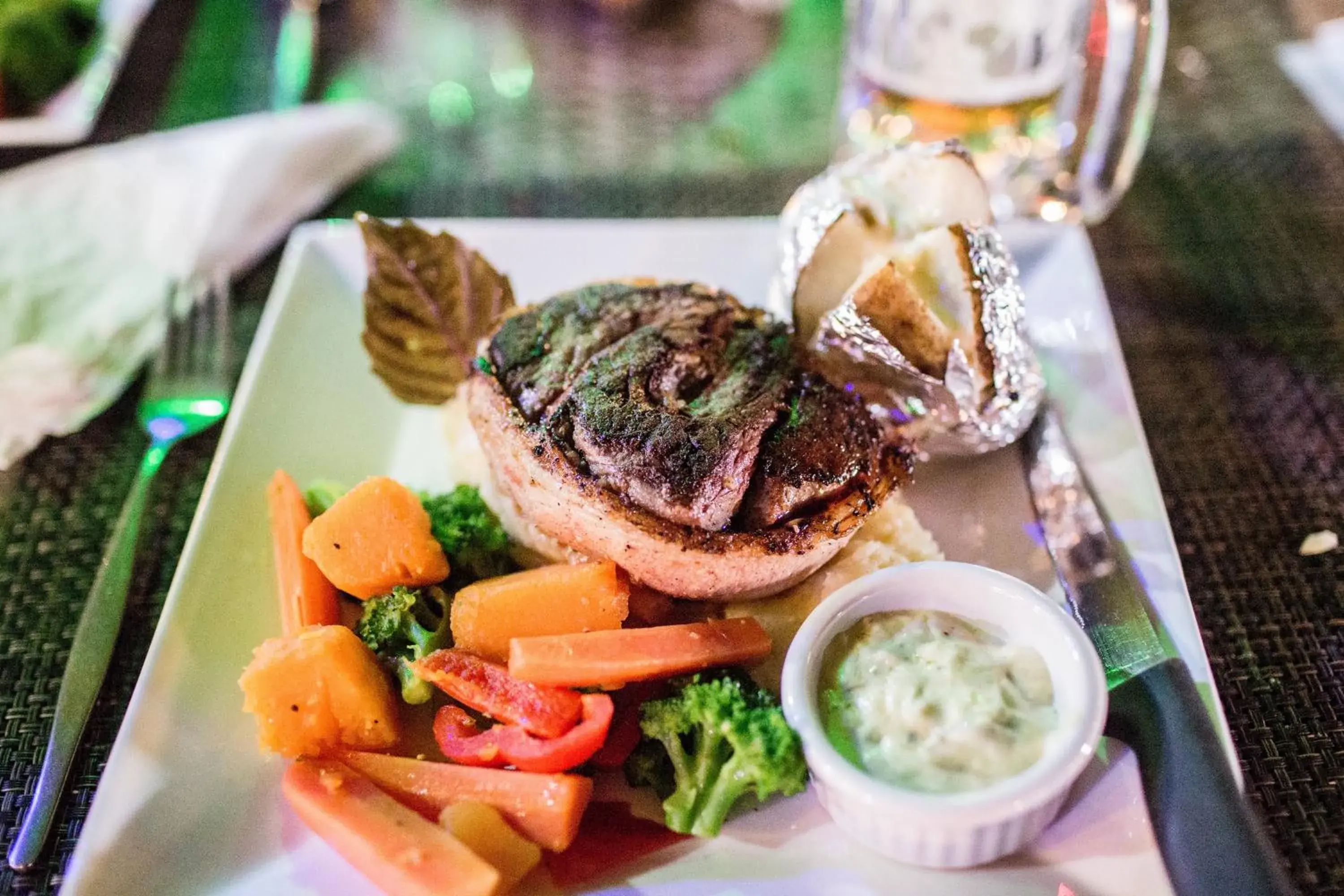 Restaurant/places to eat in Plantation Island Resort Restaurant/places to eat in Plantation Island Resort