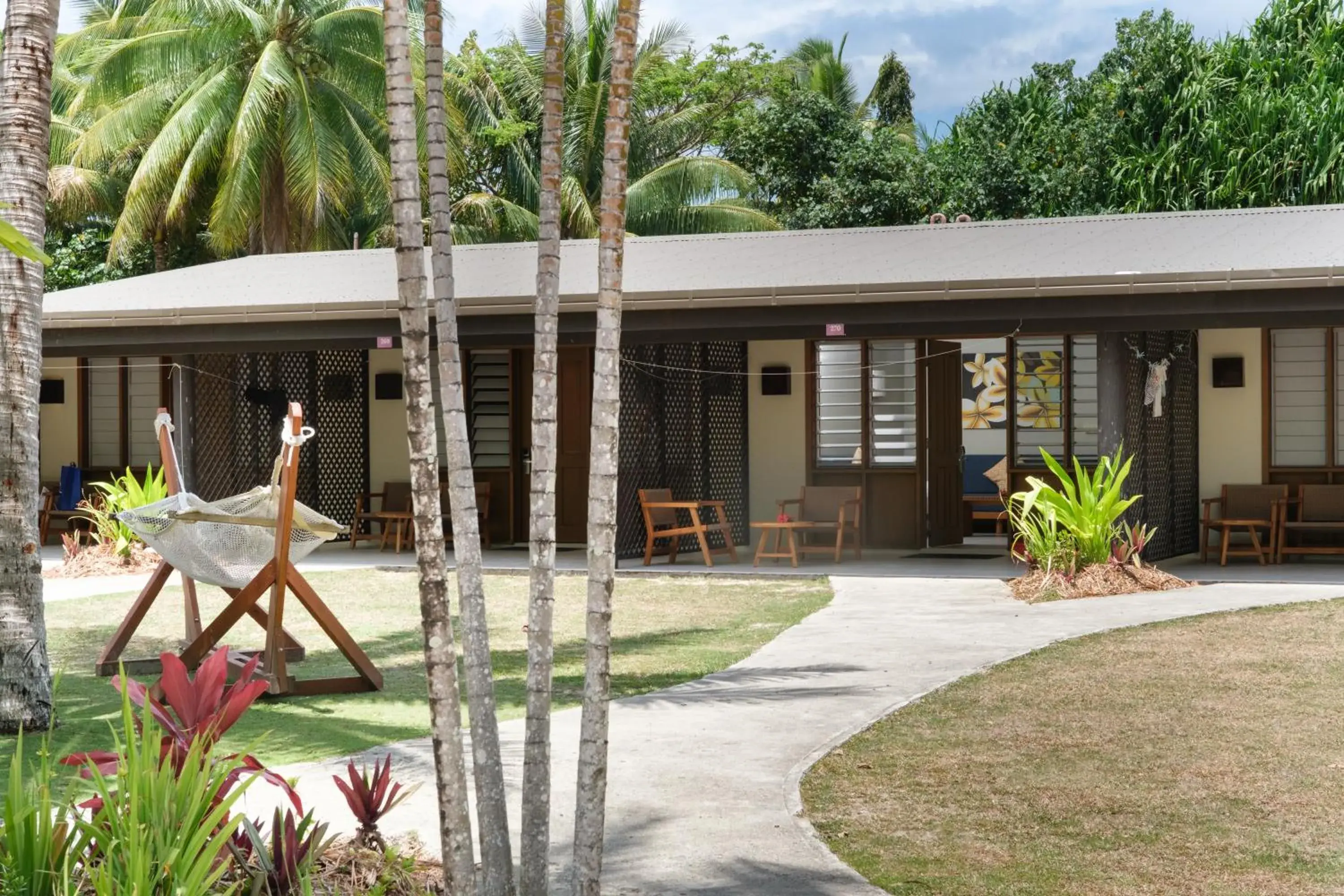 Garden view in Plantation Island Resort Garden view in Plantation Island Resort