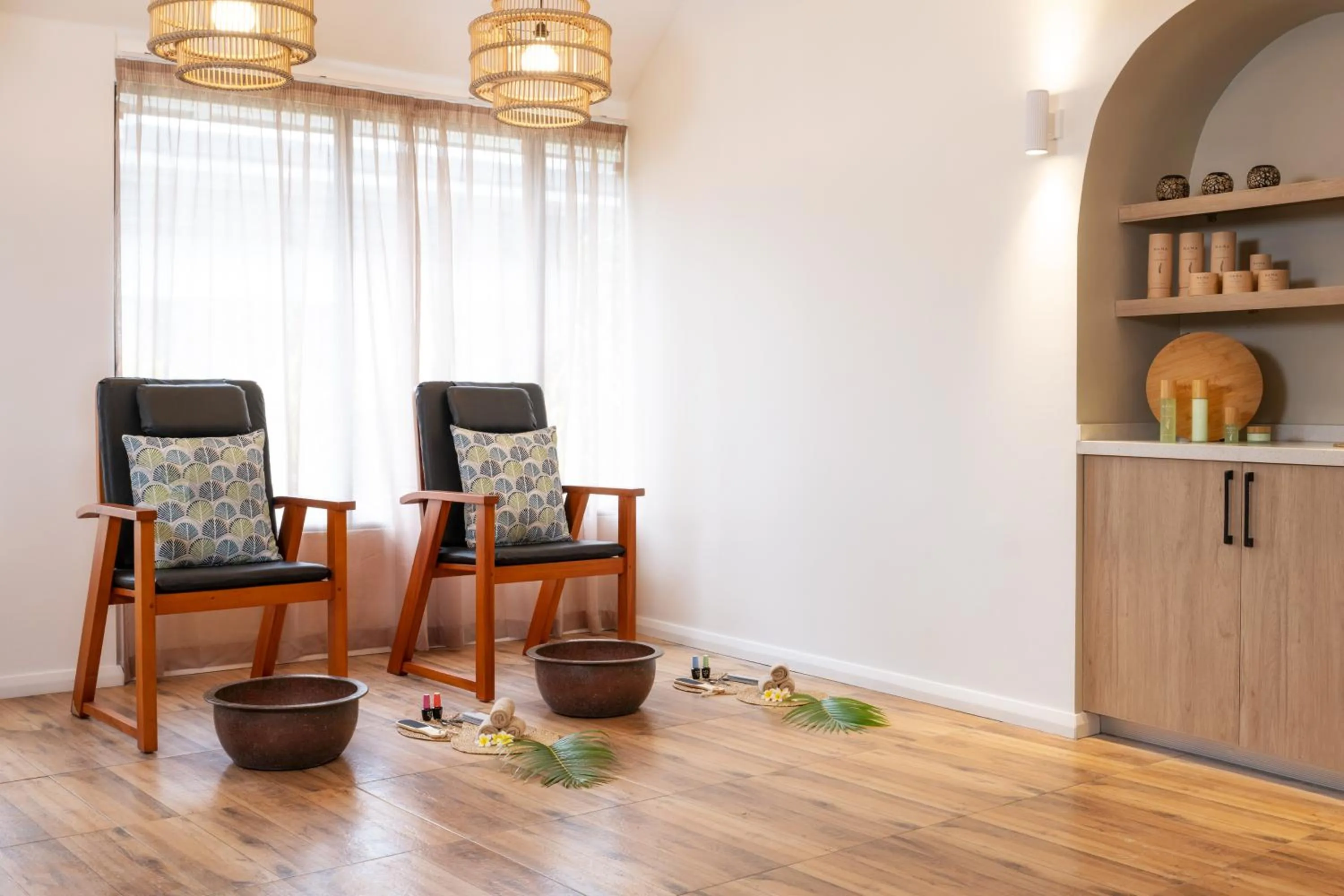 Massage in Plantation Island Resort