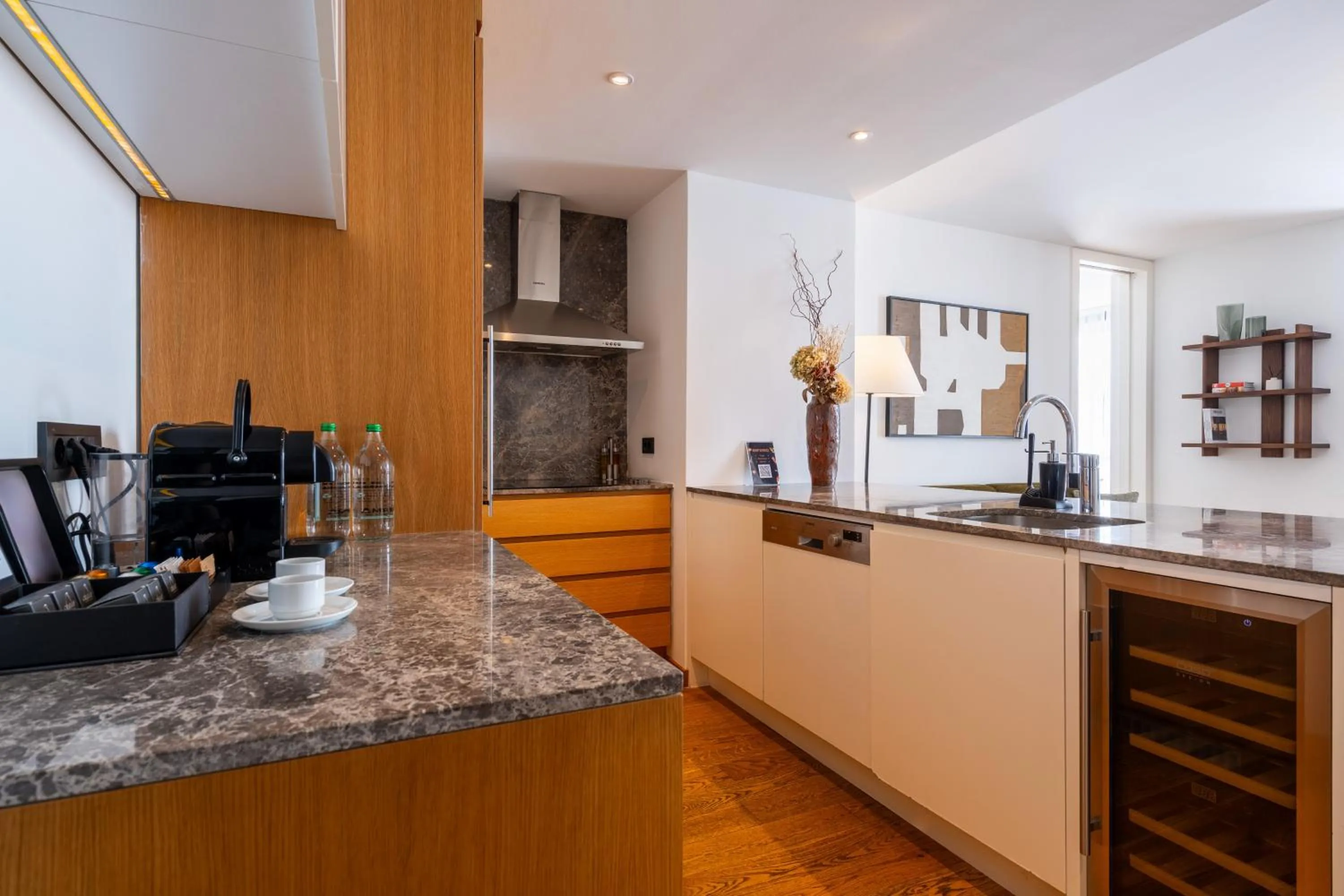 Coffee/tea facilities in Ando Living Taksim House