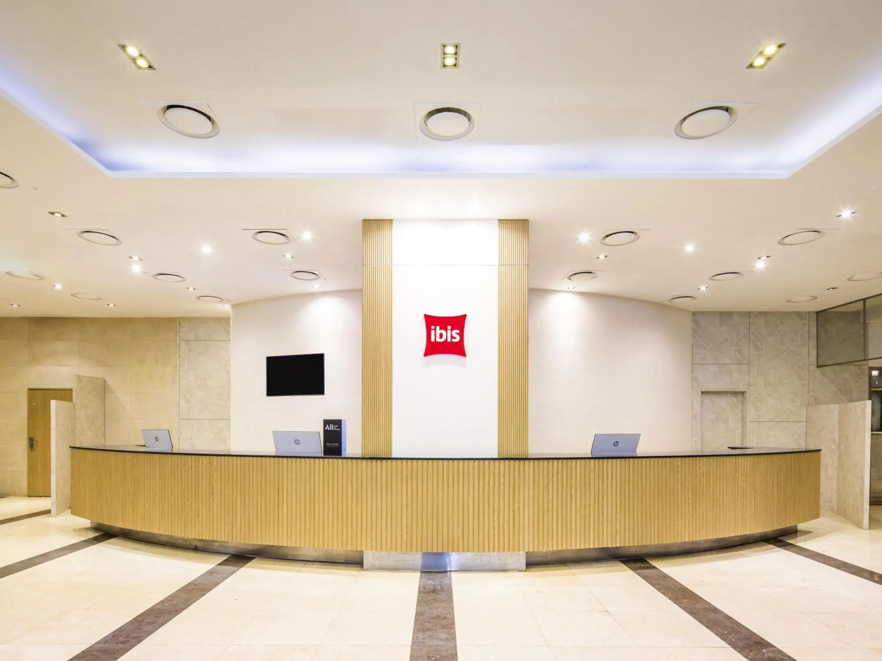Property building in Ibis Ambassador Suwon Property building in Ibis Ambassador Suwon